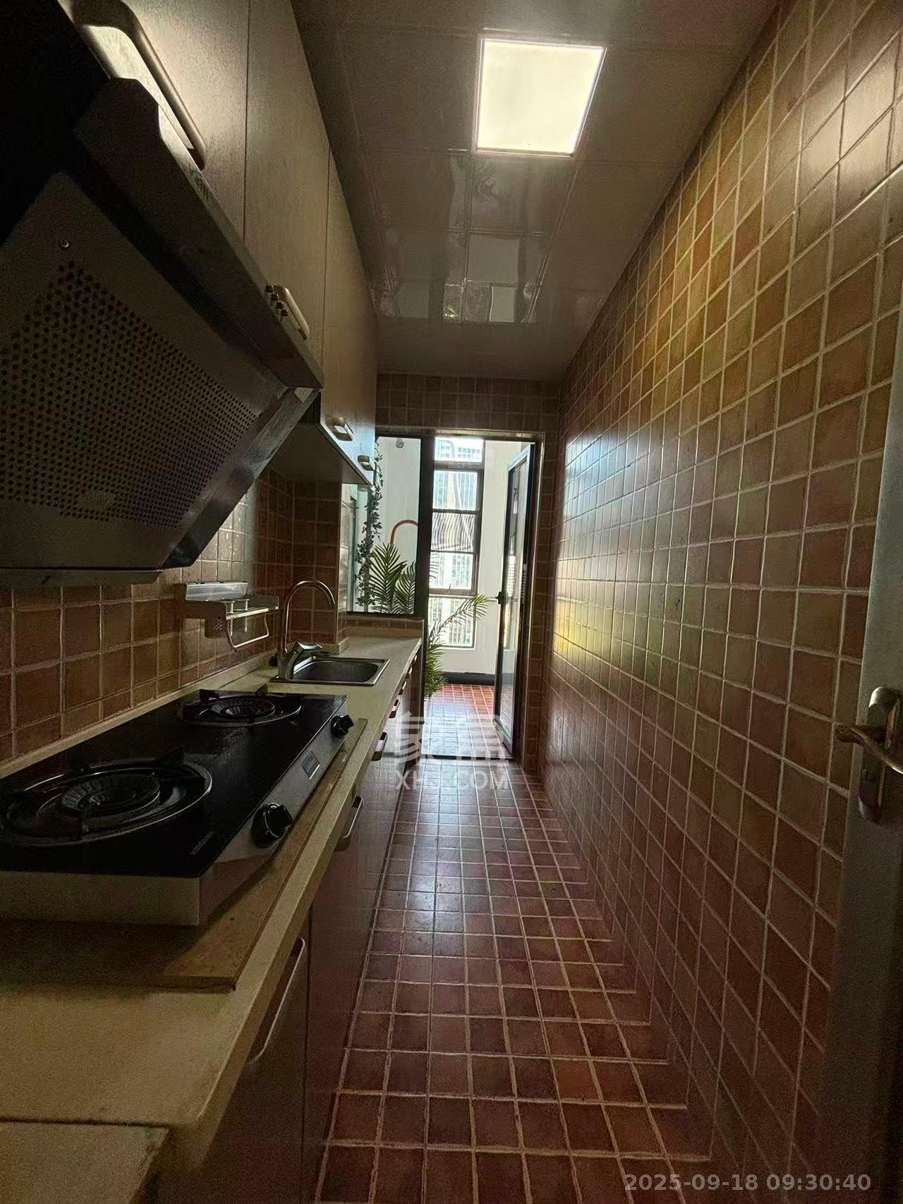 湖湾世景 1室1厅1卫 1300.0元/月 湖湾世景 1室1厅1卫 1300.0元/月室内图