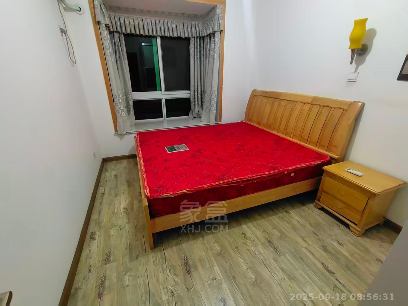 学林雅苑 4室2厅1卫 2200.0元/月 学林雅苑 4室2厅1卫 2200.0元/月室内图