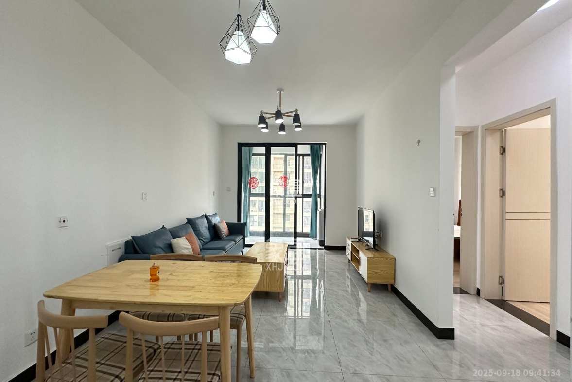 明发阅江悦府 3室2厅1卫 2300.0元/月 明发阅江悦府 3室2厅1卫 2300.0元/月室内图