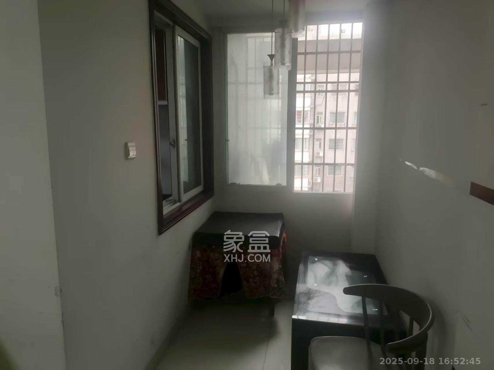 锦璨家园  2室2厅1卫    1500.0元/月室内图