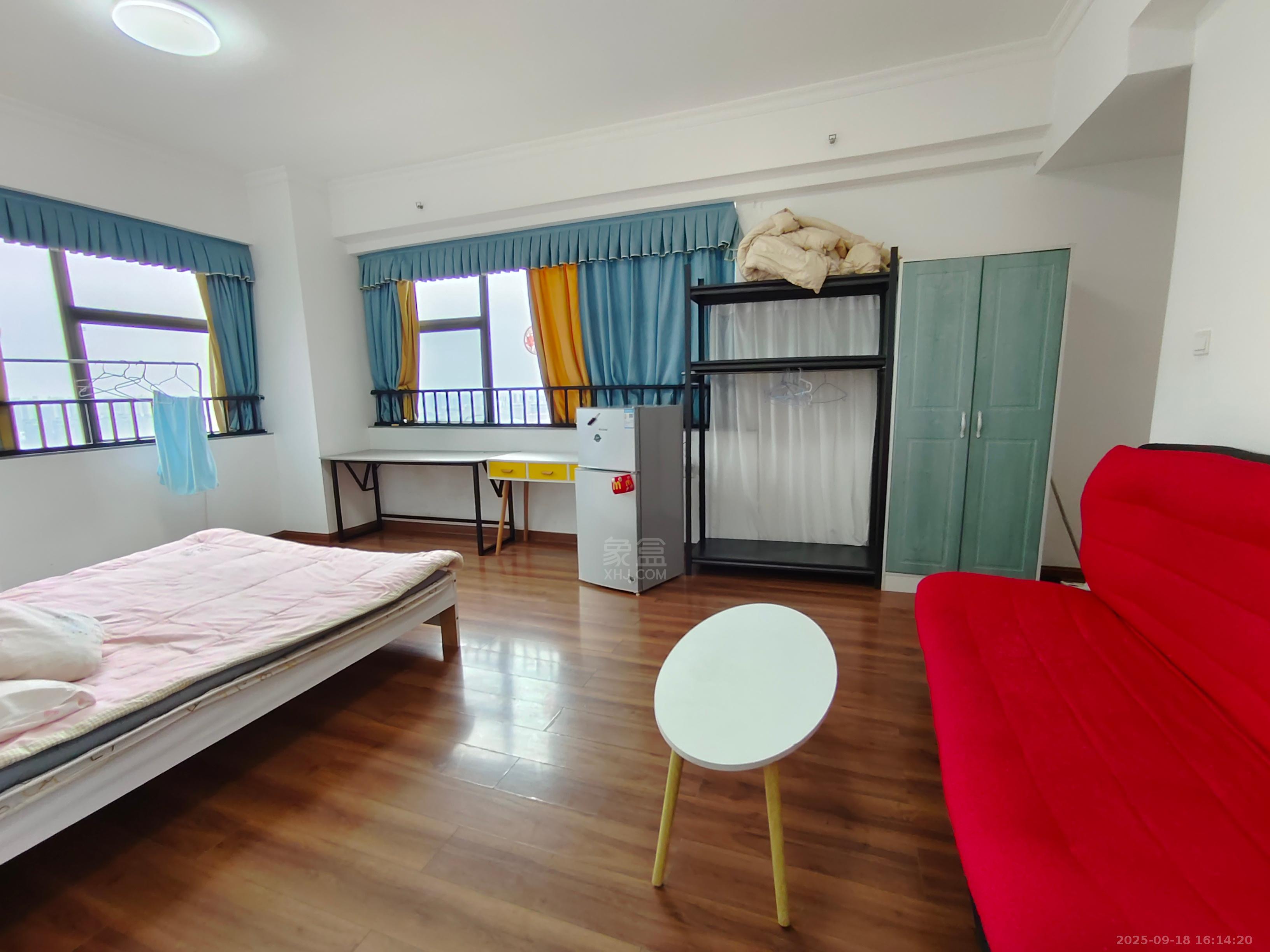 文艺复兴(未来城) 1室1厅1卫 1300.0元/月 文艺复兴(未来城) 1室1厅1卫 1300.0元/月室内图