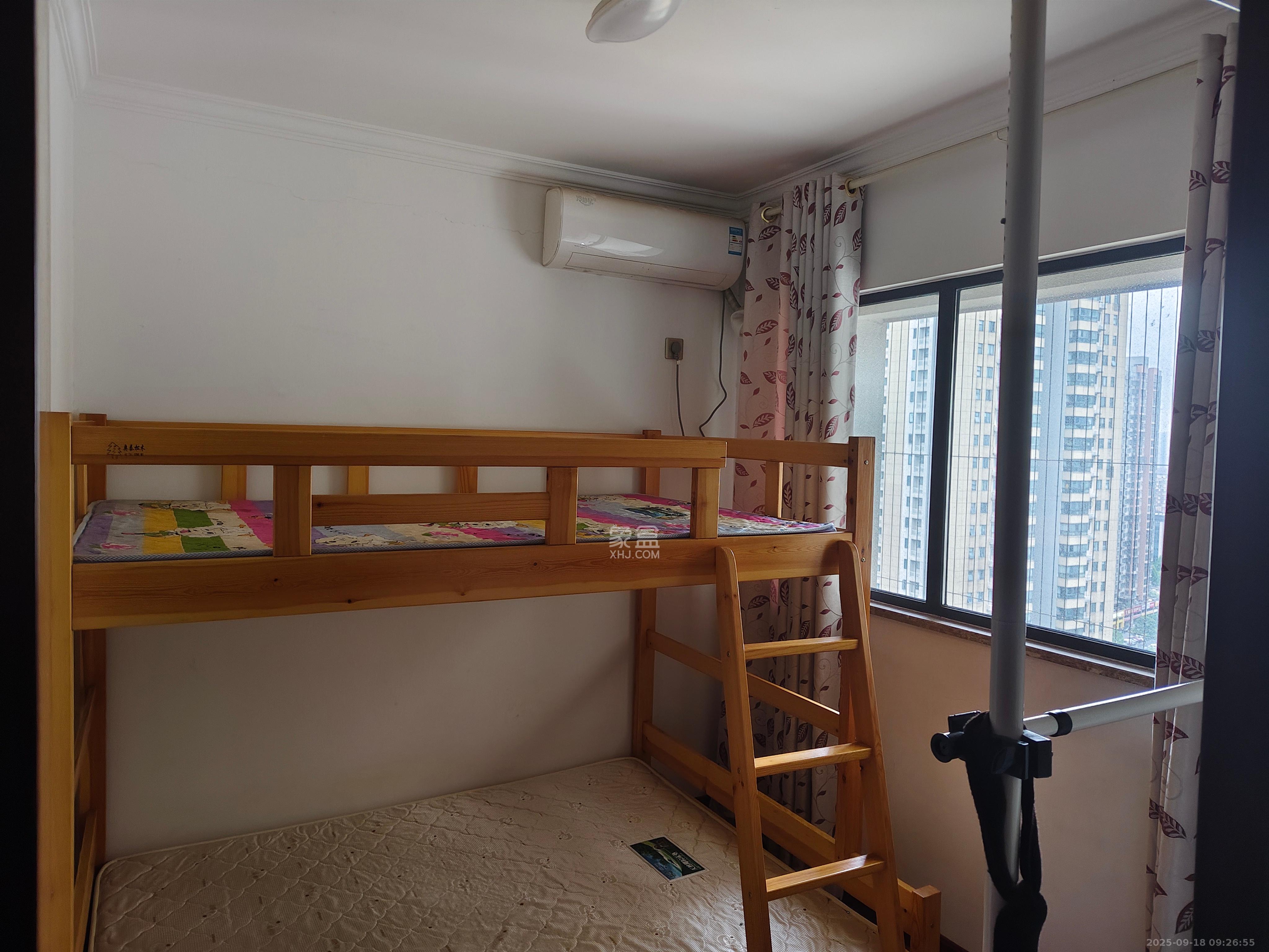 好莱城（弘德西街）  2室1厅1卫    2250.0元/月室内图