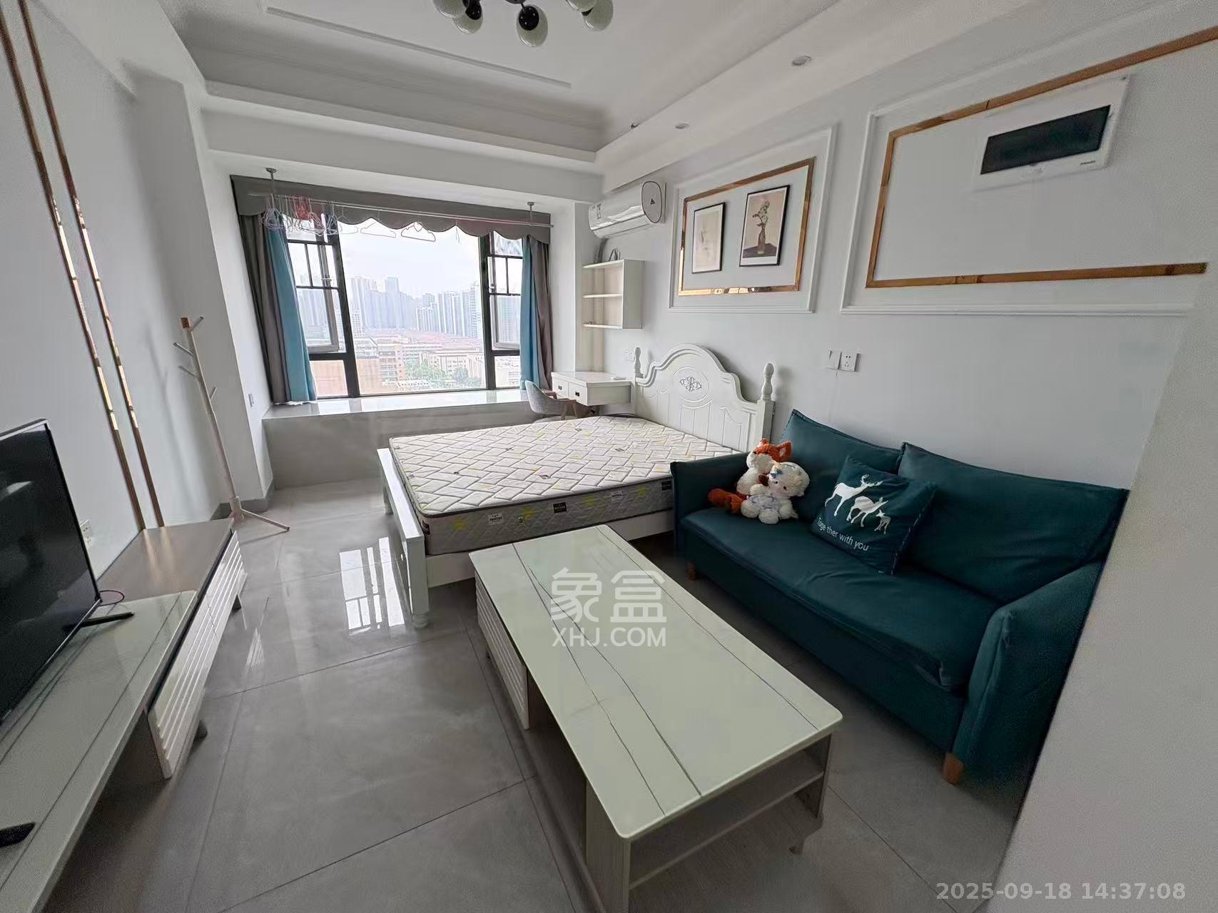 龙湖湘江星座（祺鑫星座公寓）  1室1厅1卫    1300.0元/月室内图