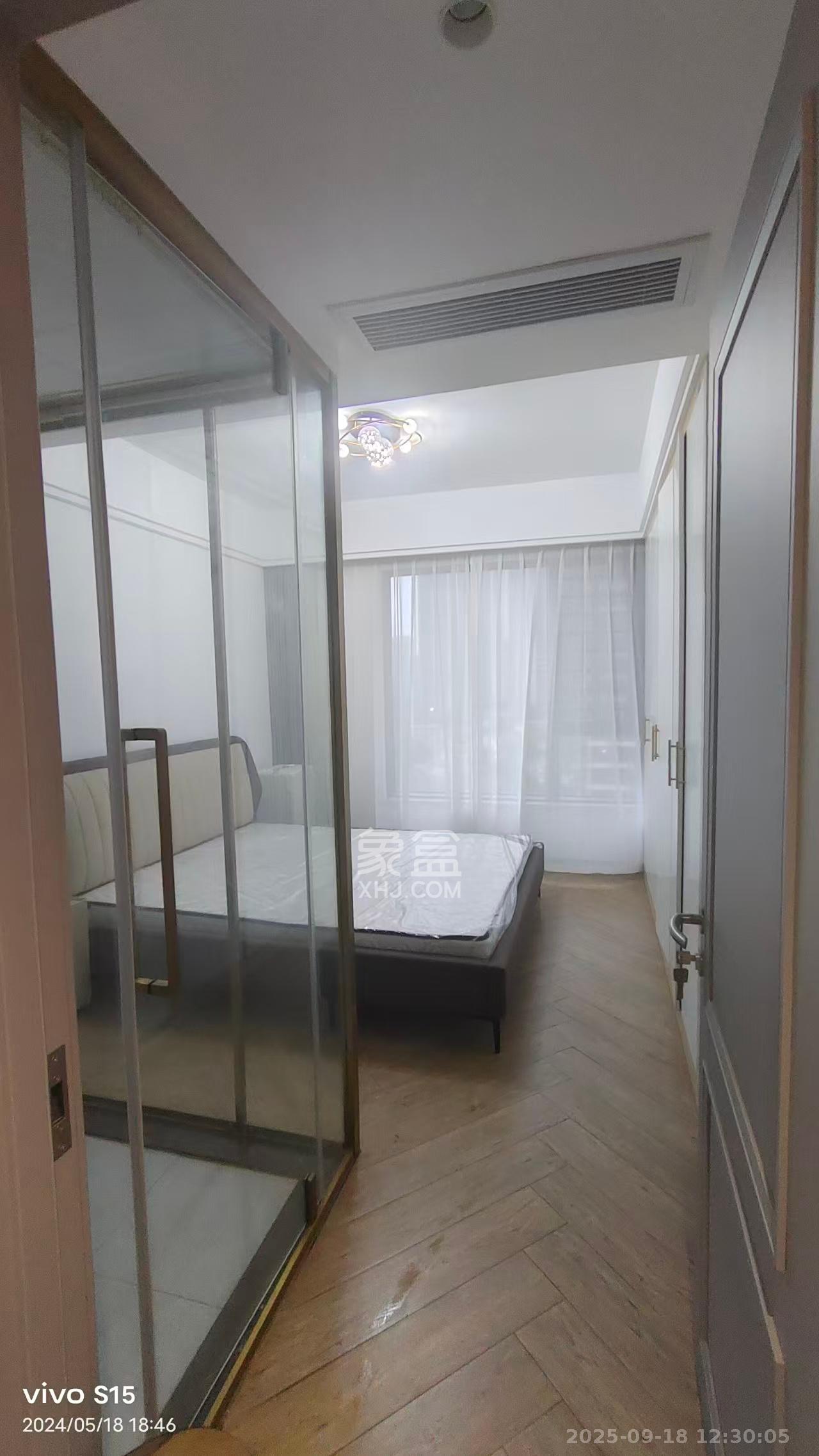 建发央著 4室2厅2卫 4500.0元/月 建发央著 4室2厅2卫 4500.0元/月室内图