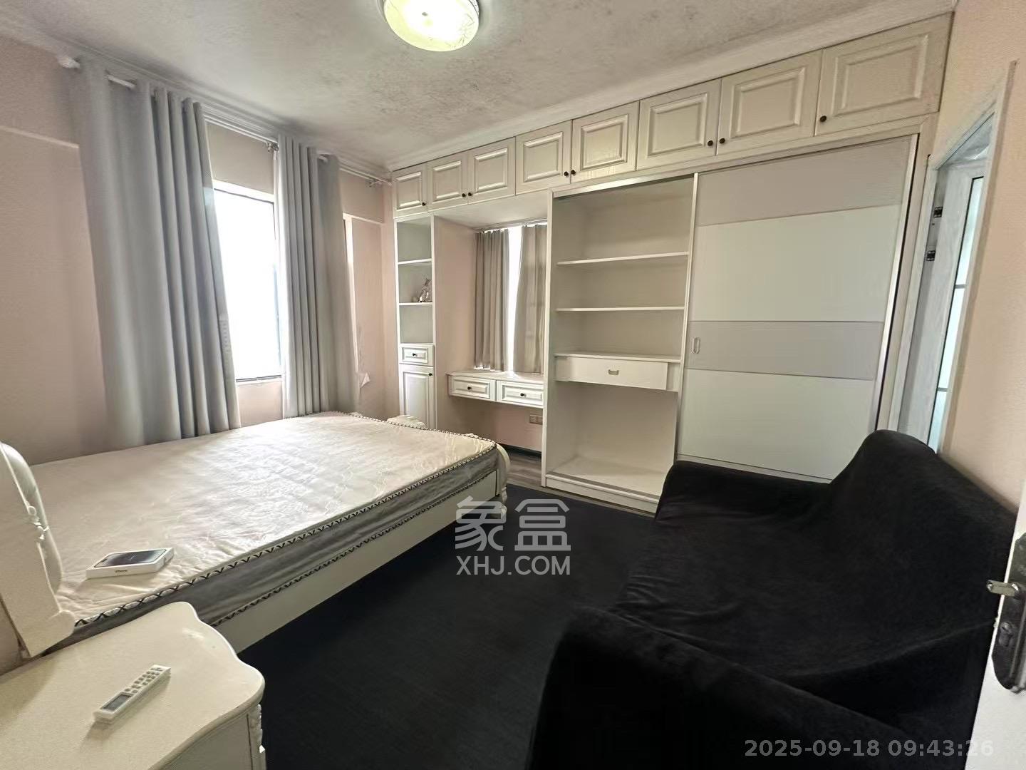 汇源大厦  3室2厅2卫    4500.0元/月室内图