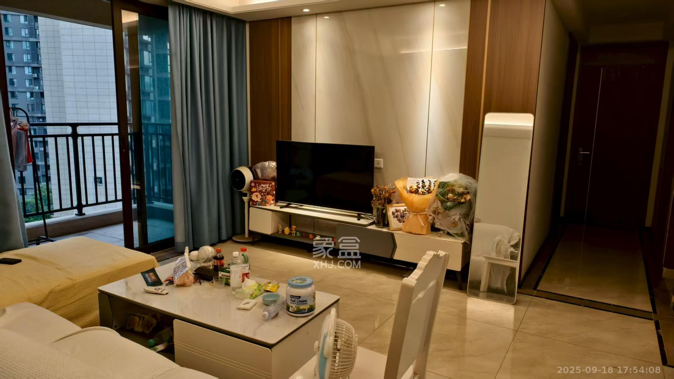 保利茉莉公馆  4室2厅1卫    3500.0元/月室内图