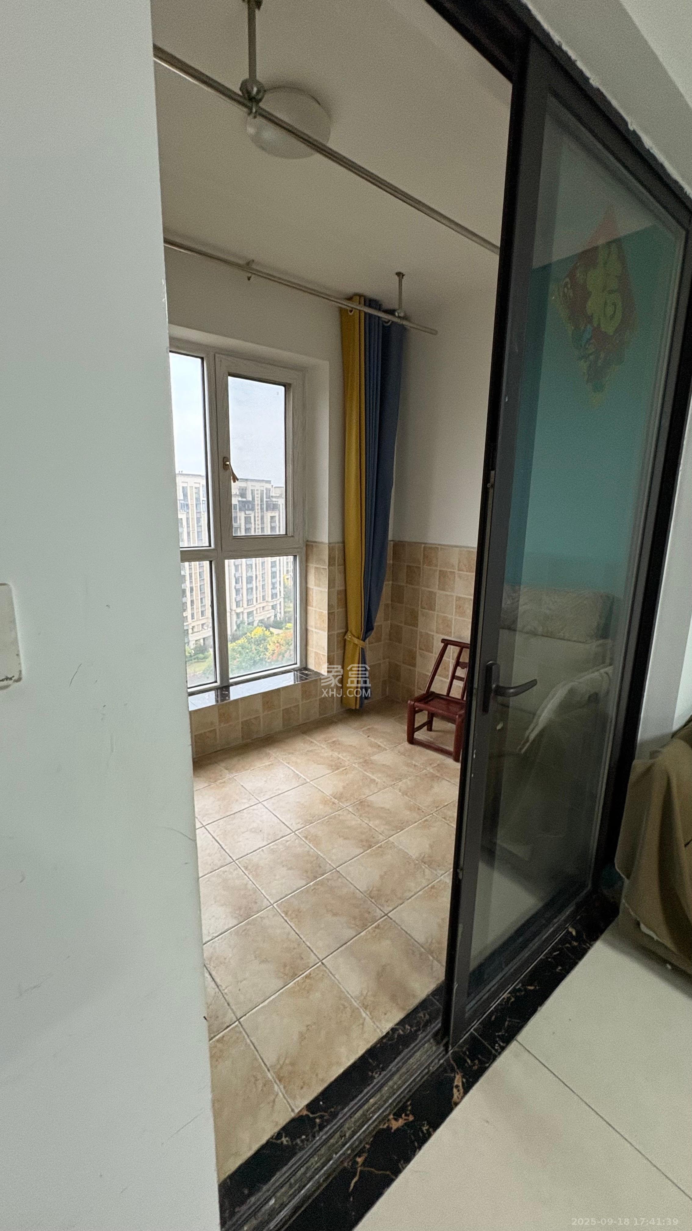 中海新城熙岸(中信新城五期)  2室1厅1卫    1700.0元/月 中海新城熙岸(中信新城五期)  2室1厅1卫    1700.0元/月