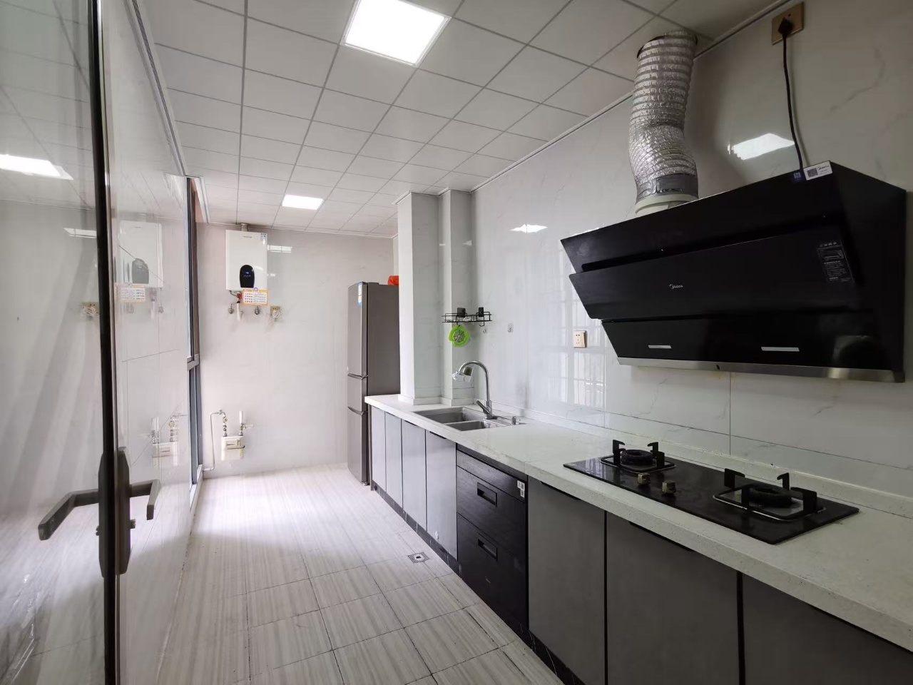 吉星金融广场(牡丹园) 1室0厅0卫 1600.0元/月 吉星金融广场(牡丹园) 1室0厅0卫 1600.0元/月室内图