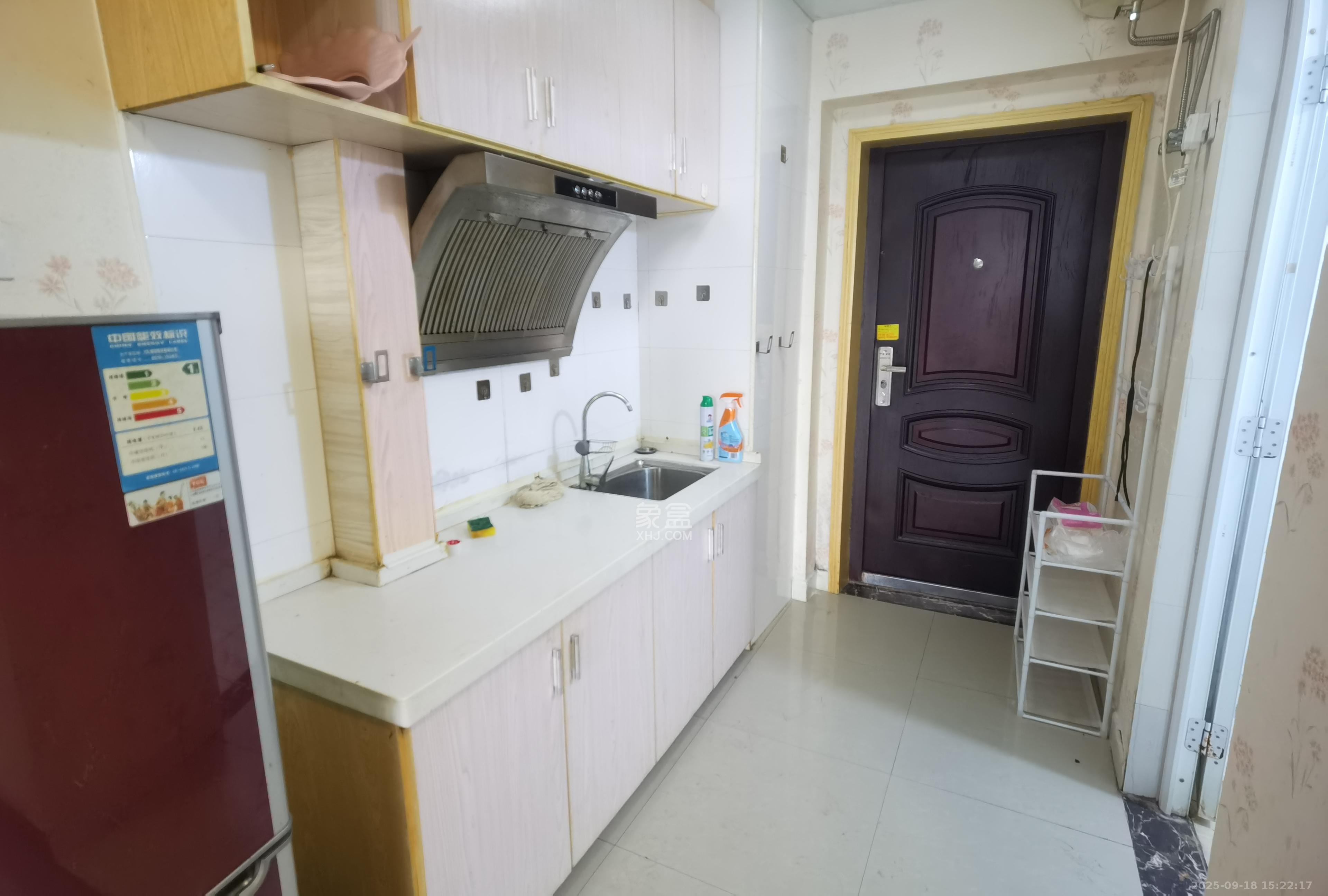 喜盈门范城  1室1厅1卫    1300.0元/月室内图