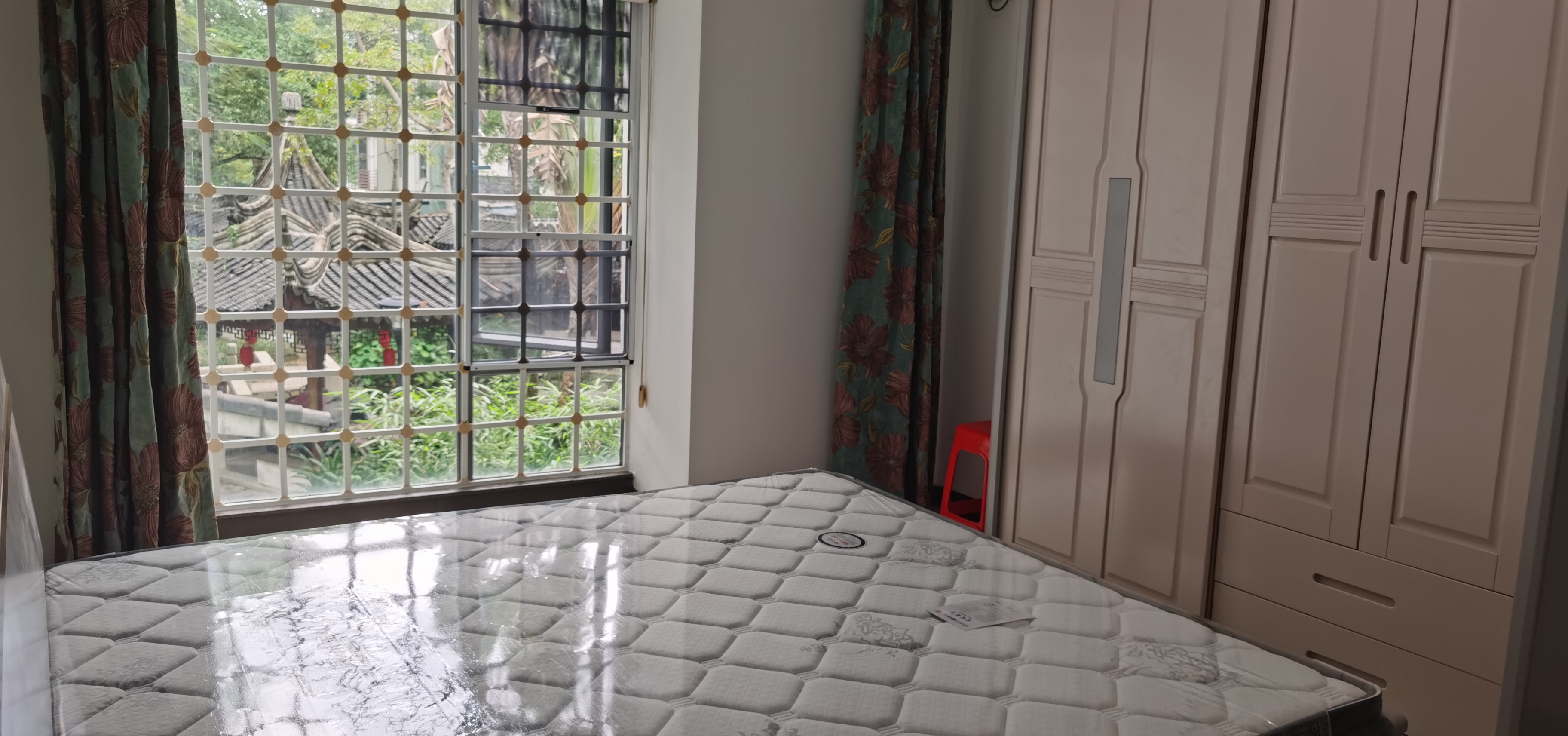 宝安江南城 3室2厅2卫 3200.0元/月 宝安江南城 3室2厅2卫 3200.0元/月室内图