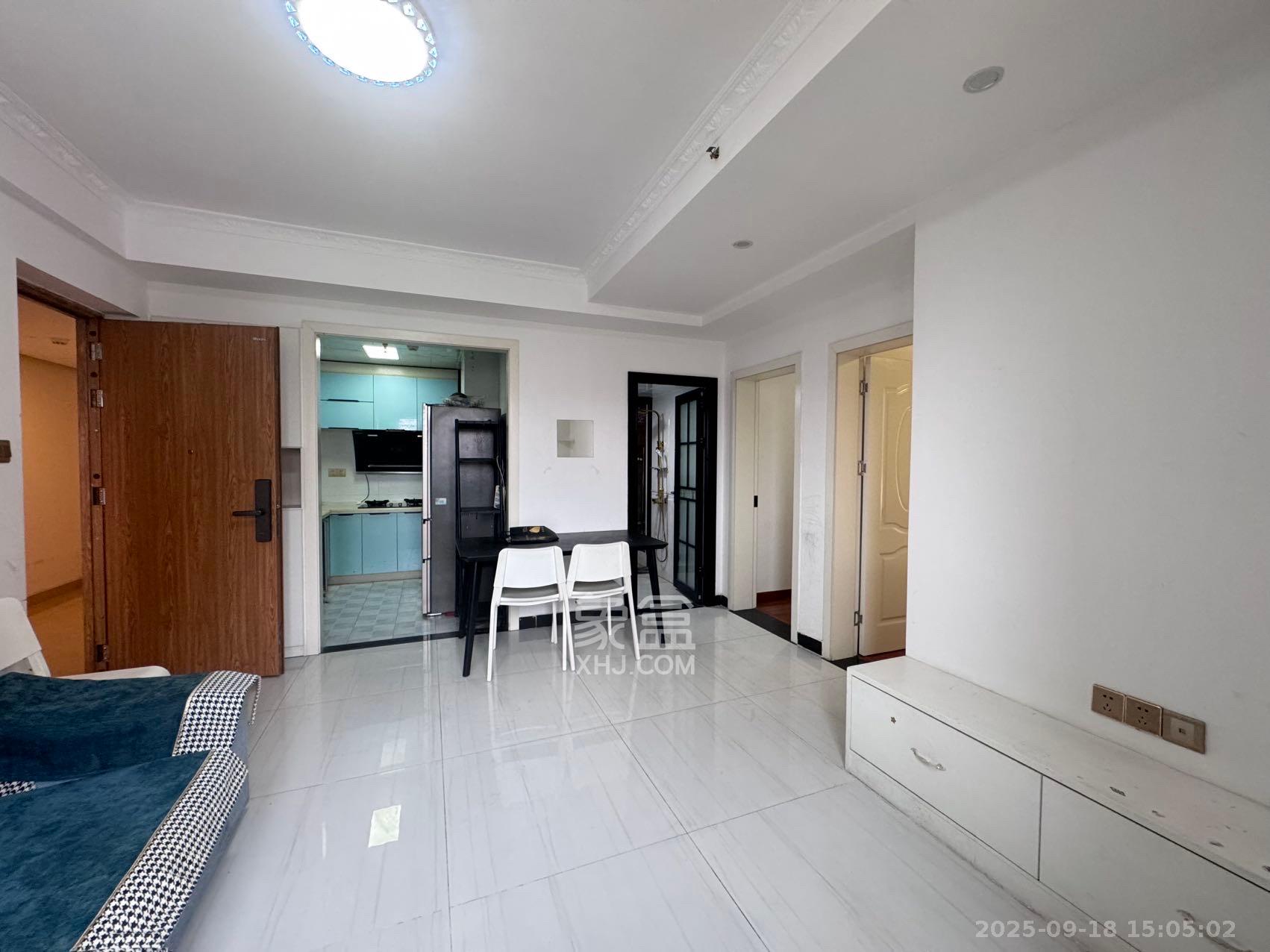 融创融公馆(融创臻苑) 2室1厅1卫 1800.0元/月 融创融公馆(融创臻苑) 2室1厅1卫 1800.0元/月室内图