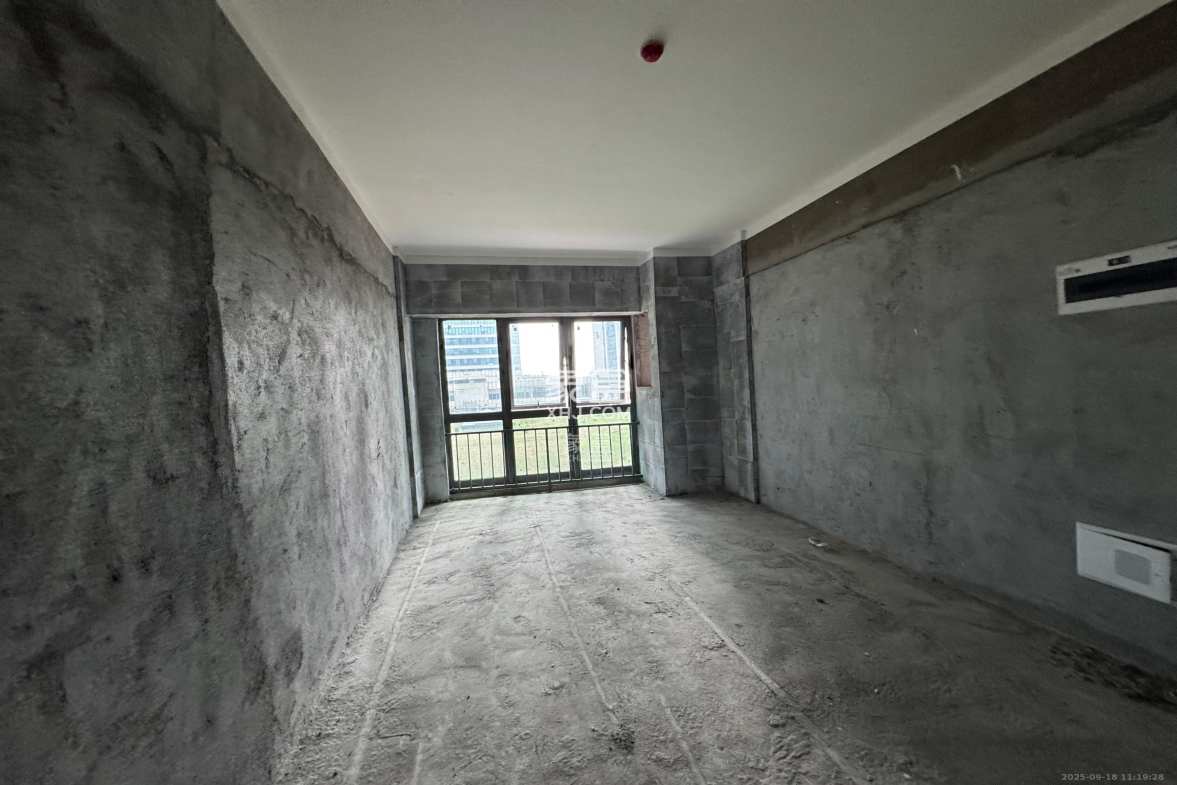 绿地商务广场 1室1厅1卫 1500.0元/月 绿地商务广场 1室1厅1卫 1500.0元/月室内图