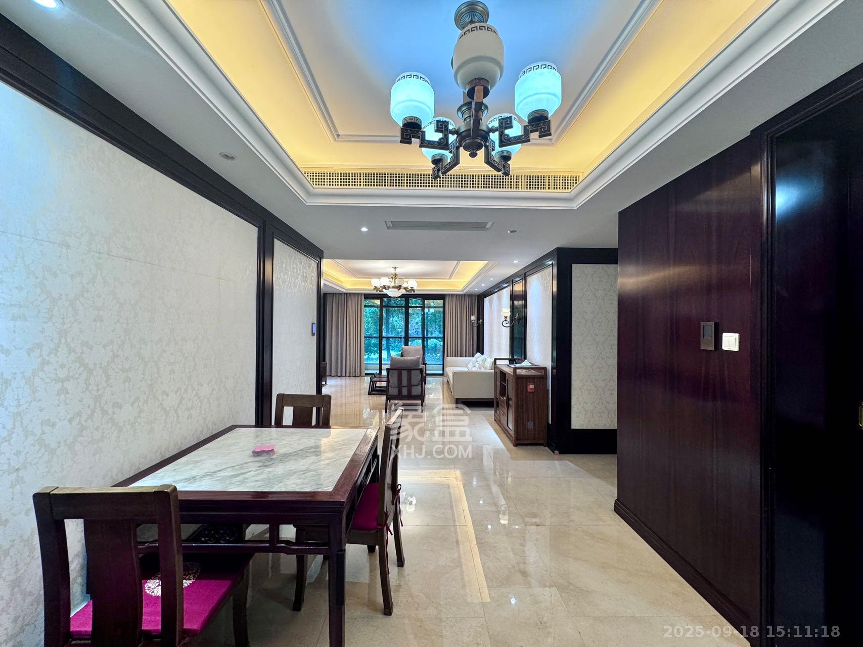 运达中央广场一、二期 3室2厅3卫 9000.0元/月 运达中央广场一、二期 3室2厅3卫 9000.0元/月室内图