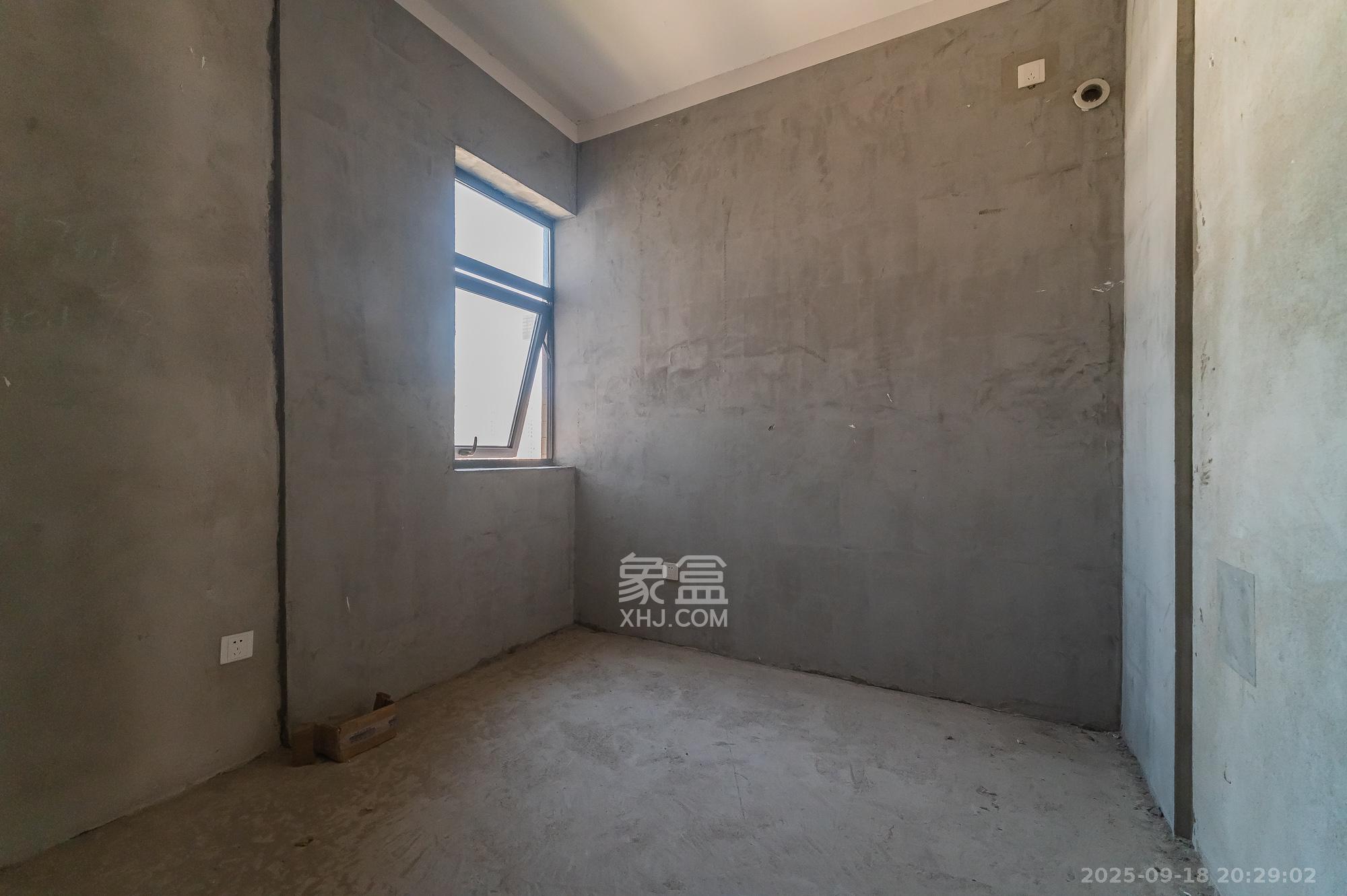 恒基凯旋门三期 4室2厅2卫 125.0万 恒基凯旋门三期 4室2厅2卫 125.0万其他