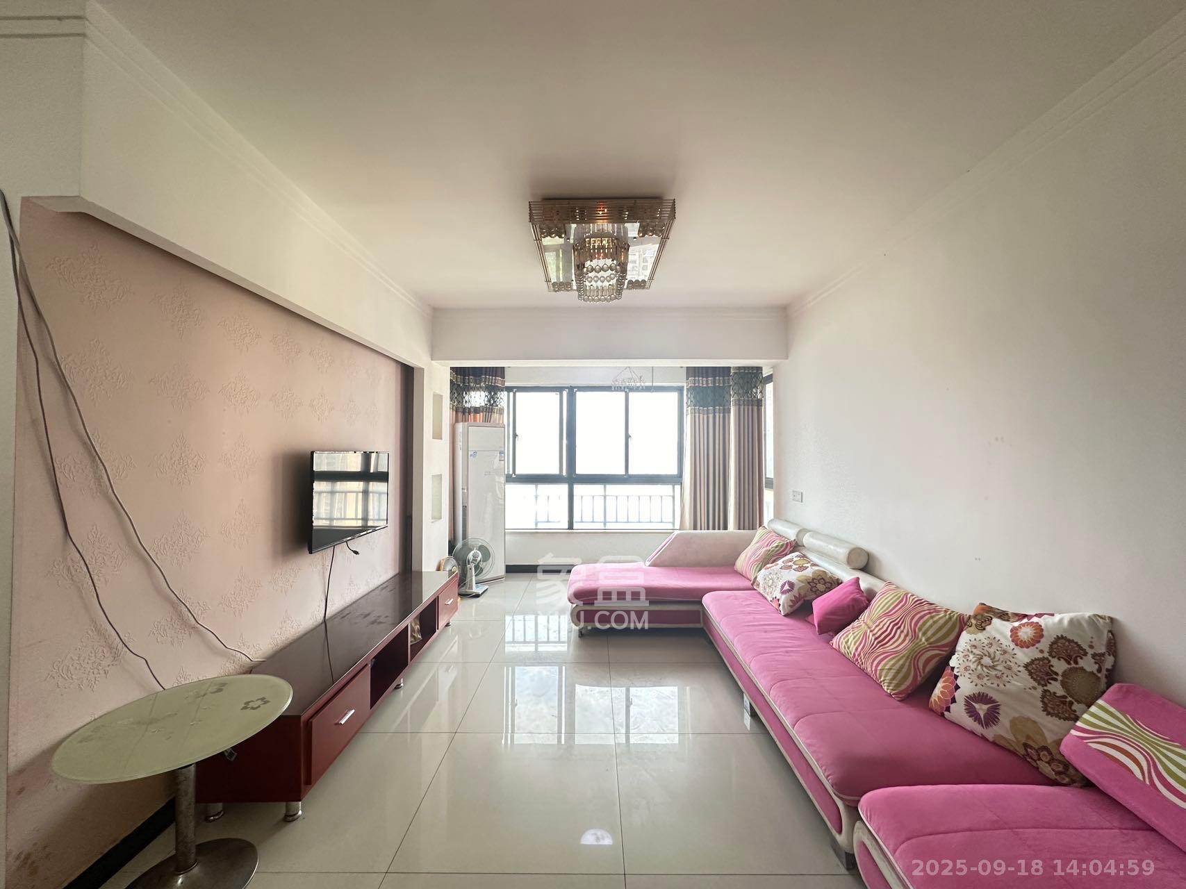 香樟兰亭(朗峰苑) 3室2厅1卫 2400.0元/月 香樟兰亭(朗峰苑) 3室2厅1卫 2400.0元/月室内图