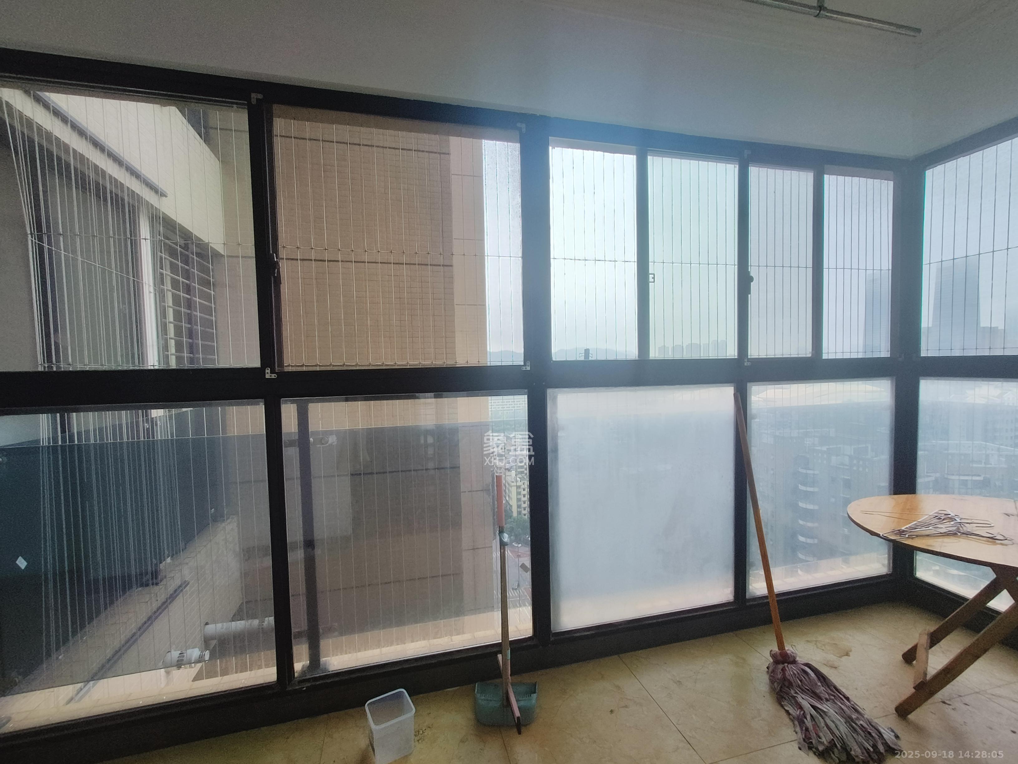 达美D6区 3室2厅1卫 3500.0元/月 达美D6区 3室2厅1卫 3500.0元/月室内图