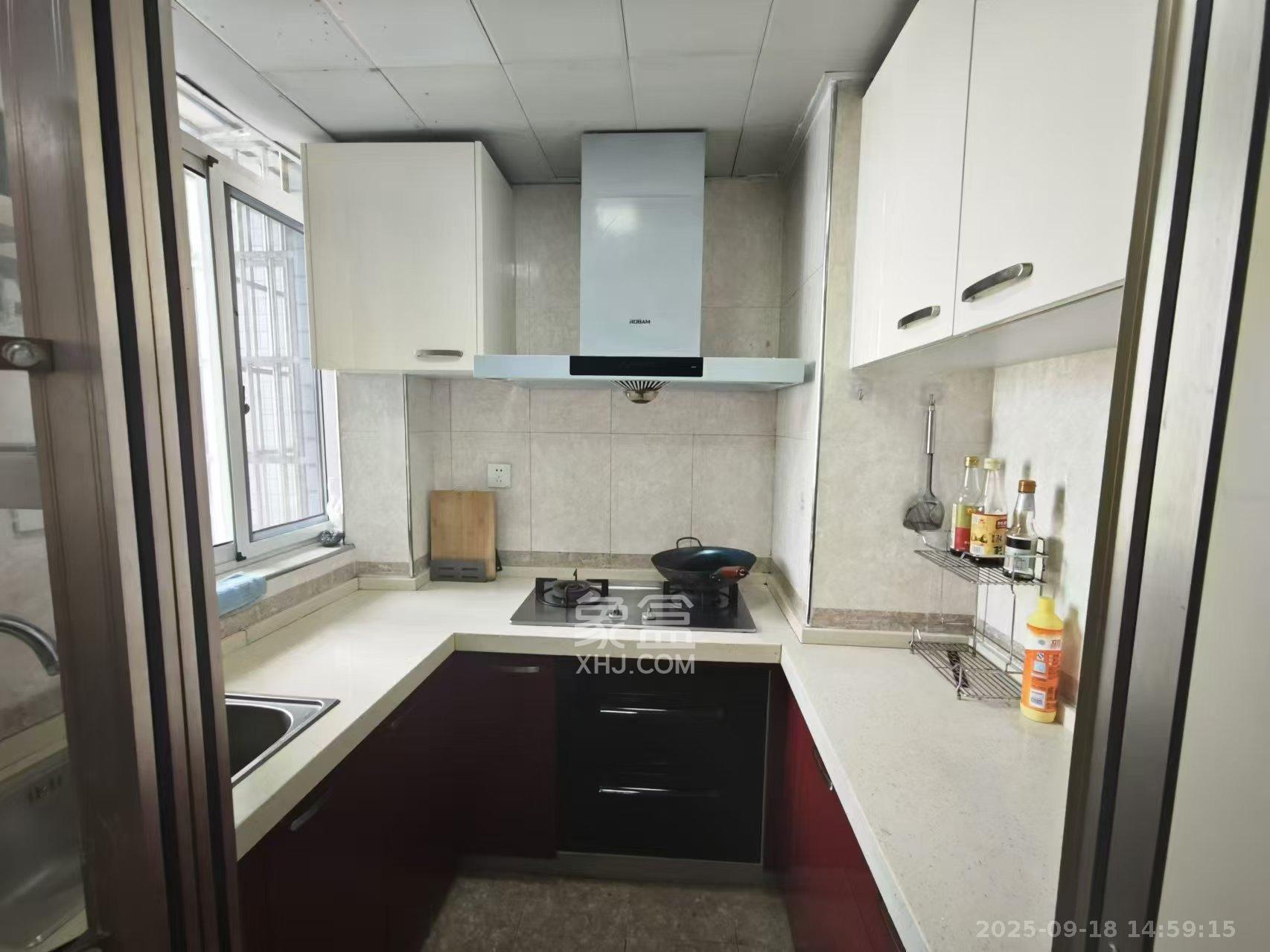 凯乐国际城  2室2厅1卫    2900.0元/月室内图