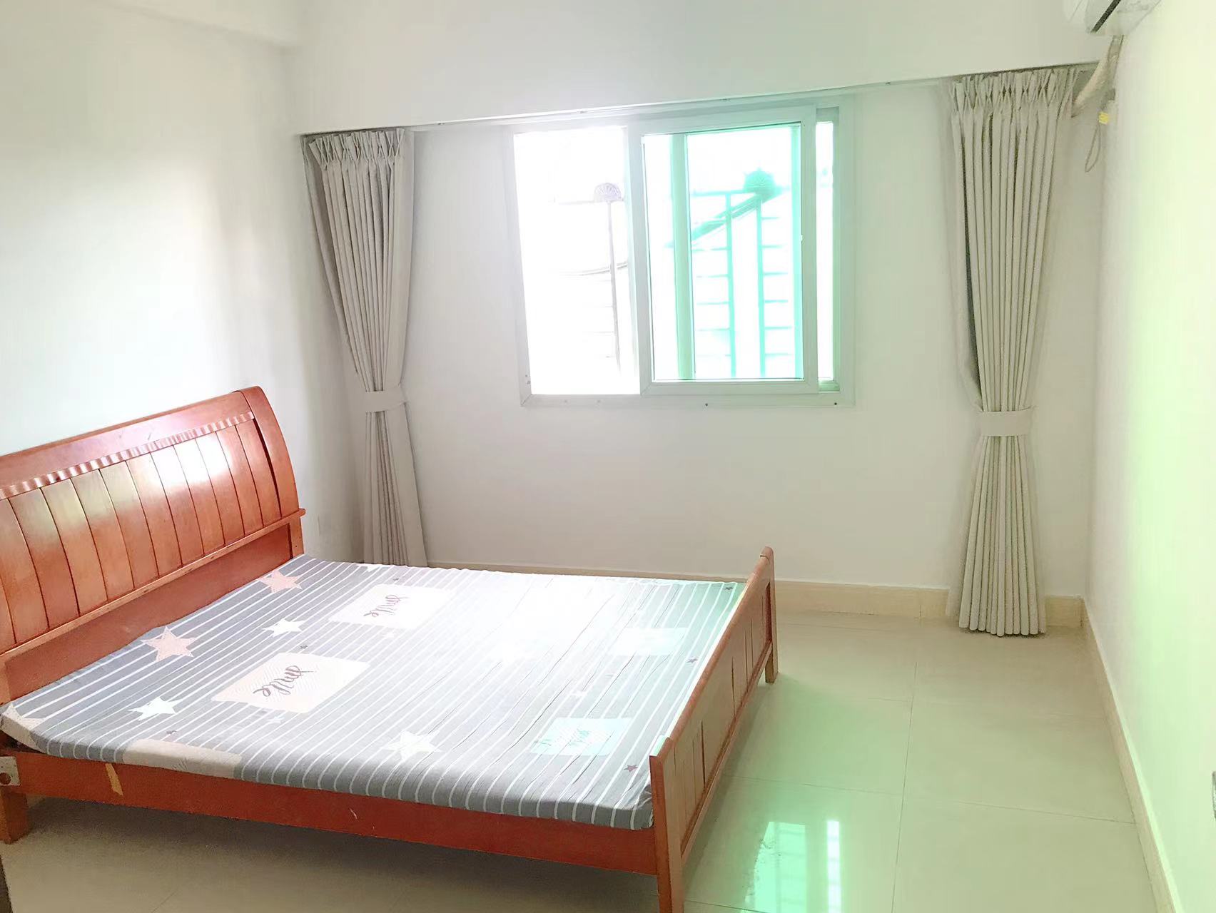 华星大厦 2室1厅1卫 1700.0元/月 华星大厦 2室1厅1卫 1700.0元/月室内图