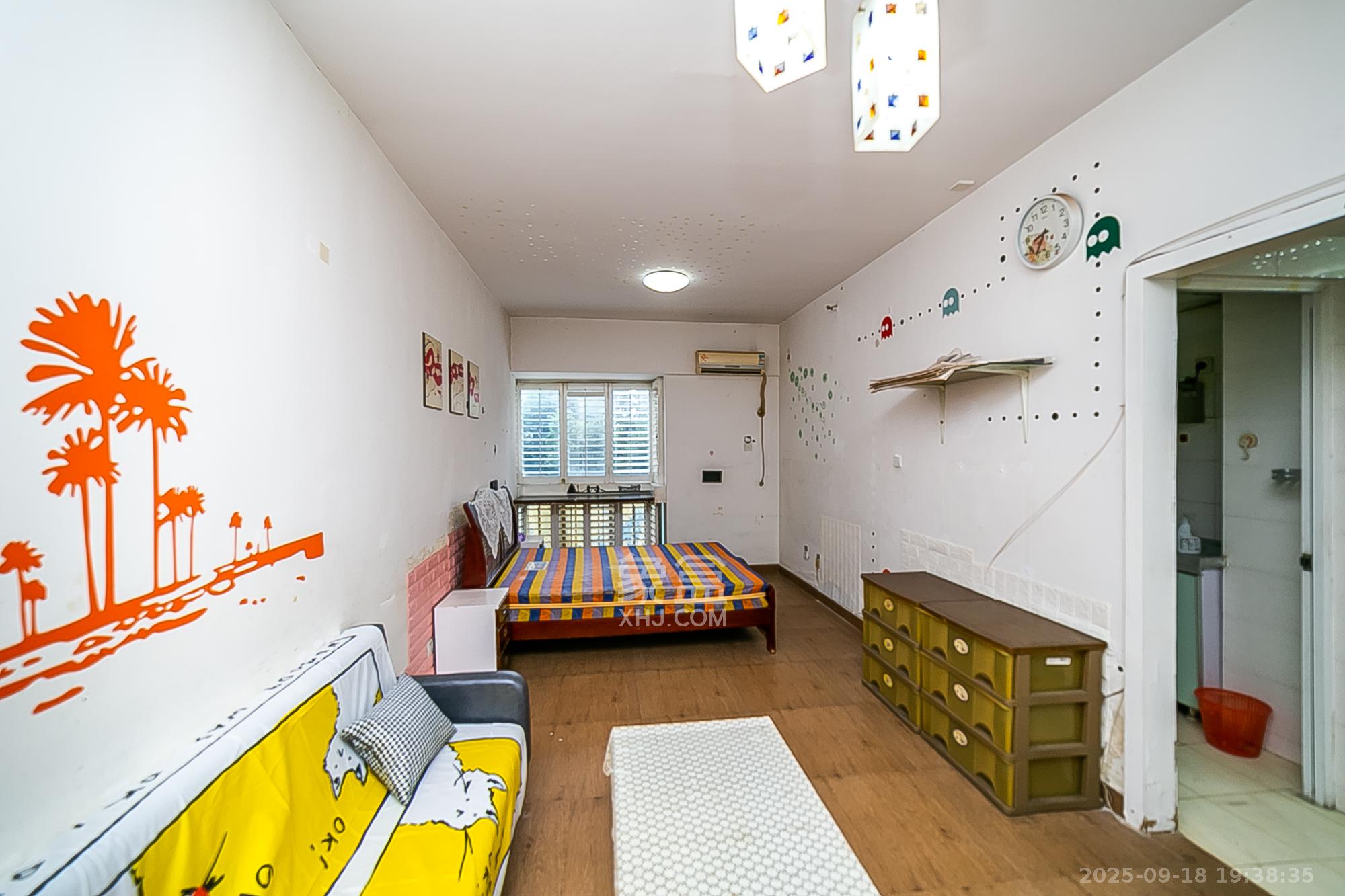 中远公馆 1室1厅1卫 28.0万 中远公馆 1室1厅1卫 28.0万卧室