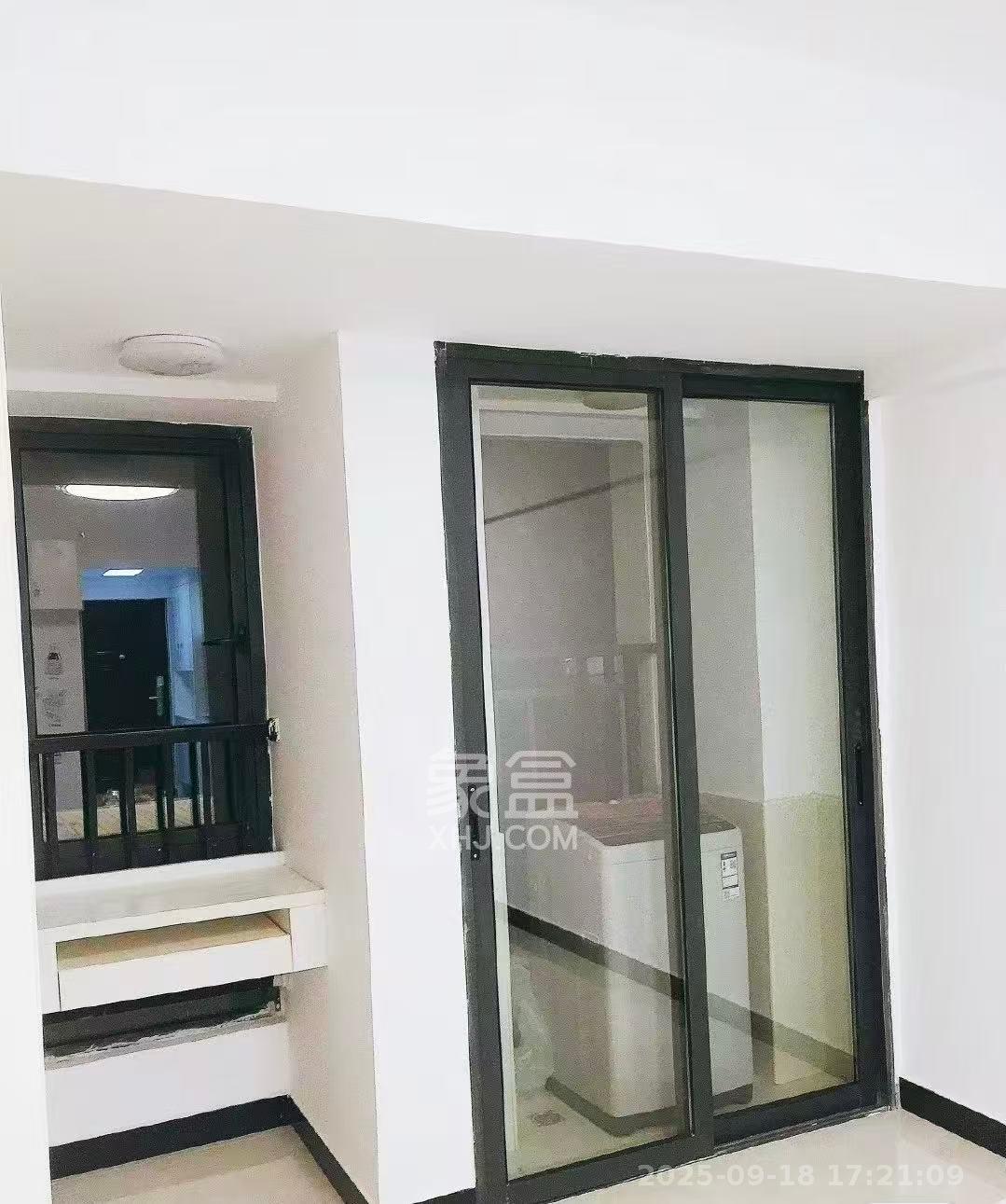 中建芙蓉嘉苑 1室1厅1卫 1200.0元/月 中建芙蓉嘉苑 1室1厅1卫 1200.0元/月室内图