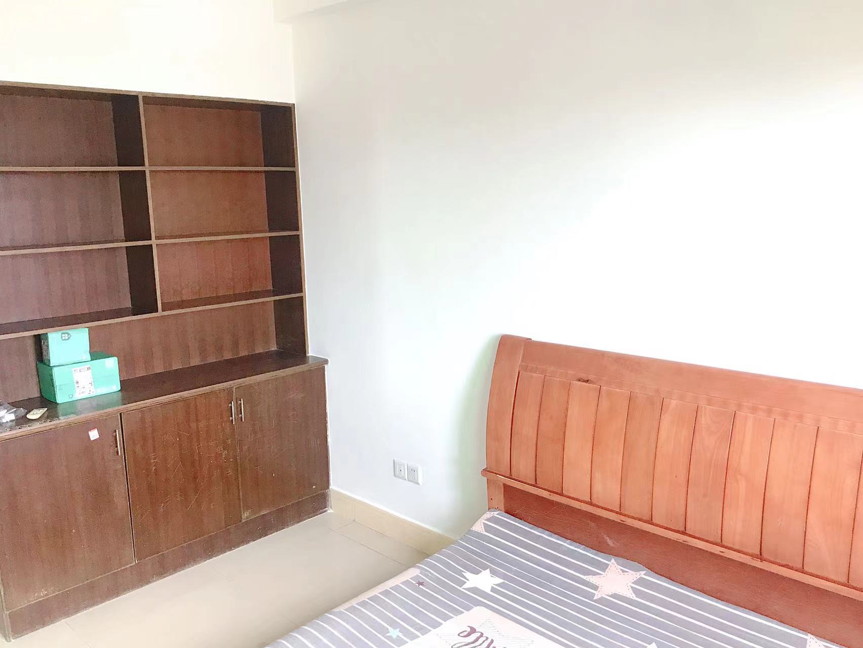 华星大厦 2室1厅1卫 1700.0元/月 华星大厦 2室1厅1卫 1700.0元/月室内图