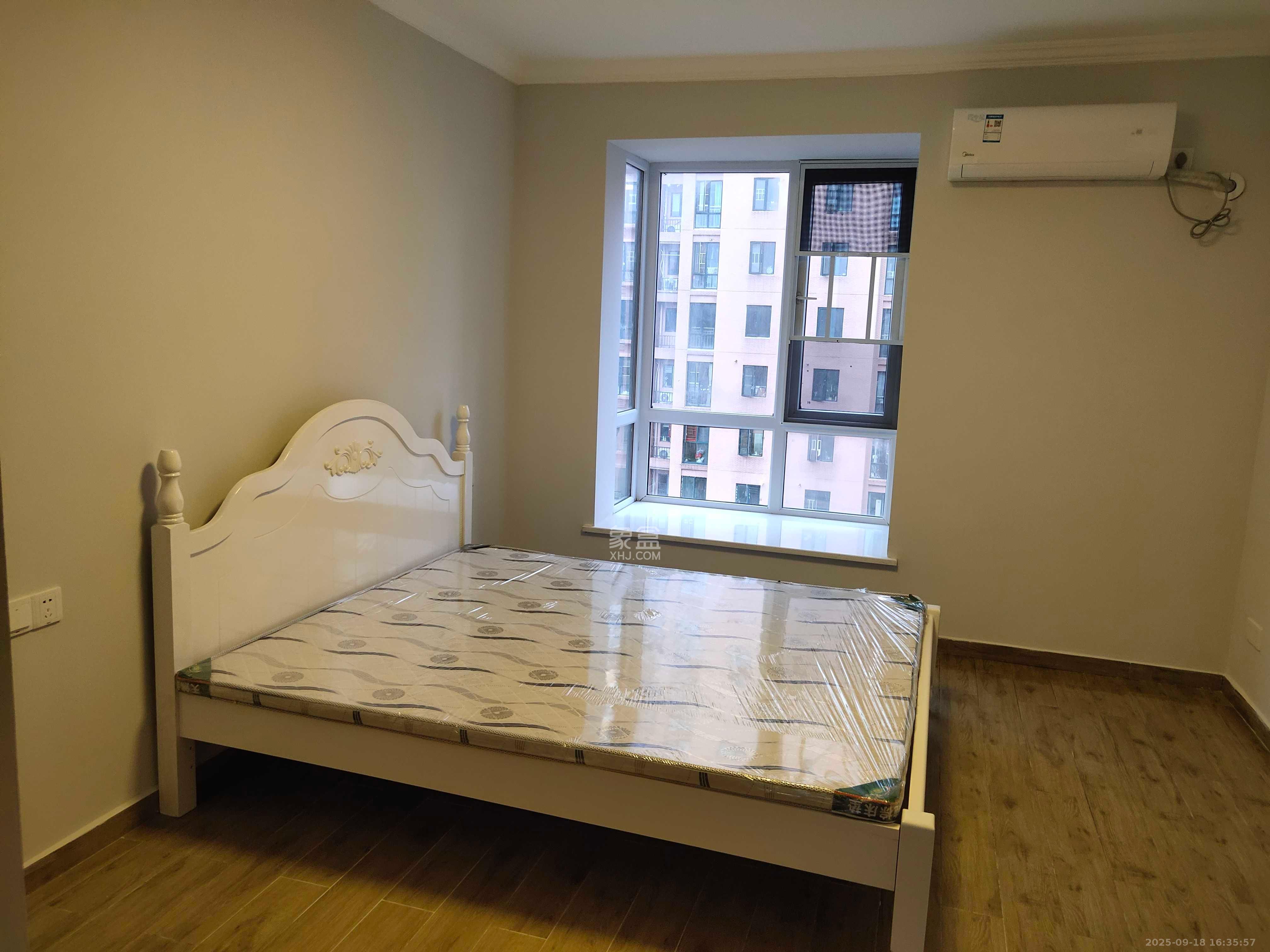 丽发新城 3室2厅2卫 2200.0元/月 丽发新城 3室2厅2卫 2200.0元/月室内图