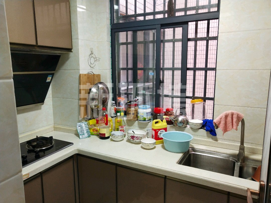 华都国际花园 2室2厅1卫 1100.0元/月 华都国际花园 2室2厅1卫 1100.0元/月室内图