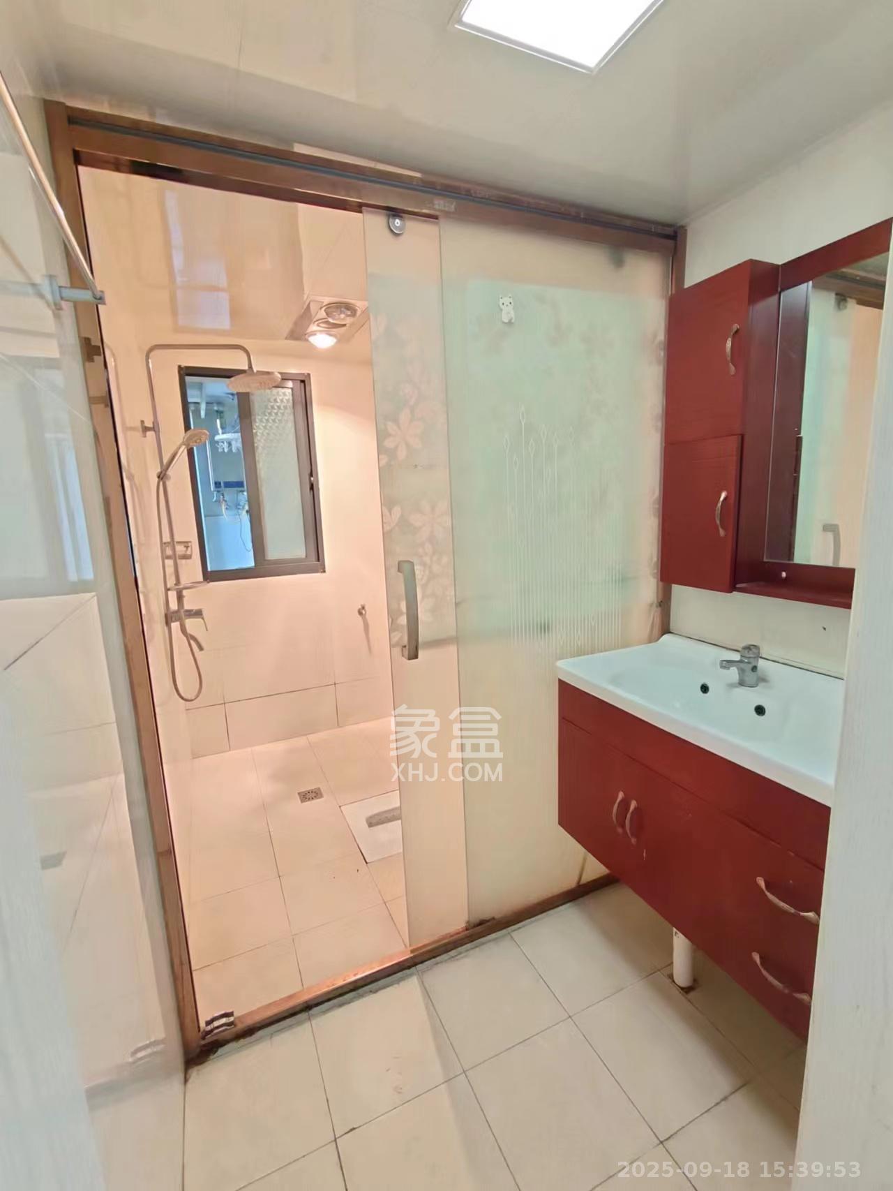 长房时代城  3室2厅1卫    2300.0元/月 长房时代城  3室2厅1卫    2300.0元/月室内图