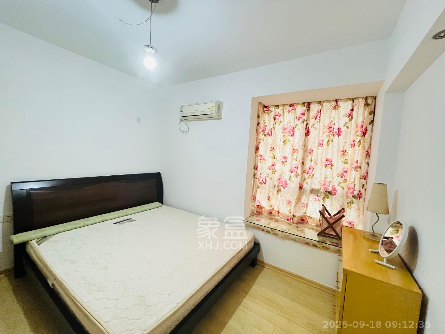 欧园 1室2厅1卫 1900.0元/月 欧园 1室2厅1卫 1900.0元/月室内图