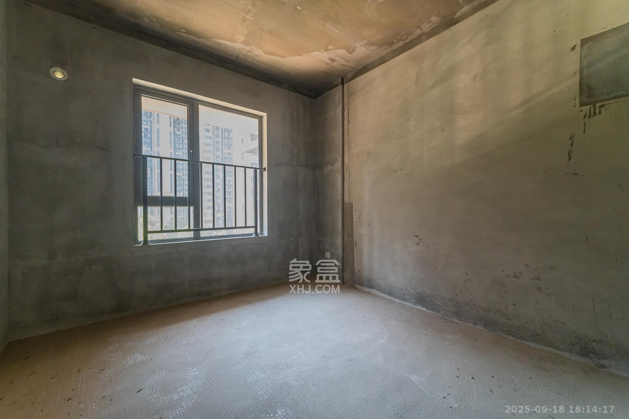 中建悦和城  4室2厅2卫    121.8万 中建悦和城  4室2厅2卫    121.8万其他