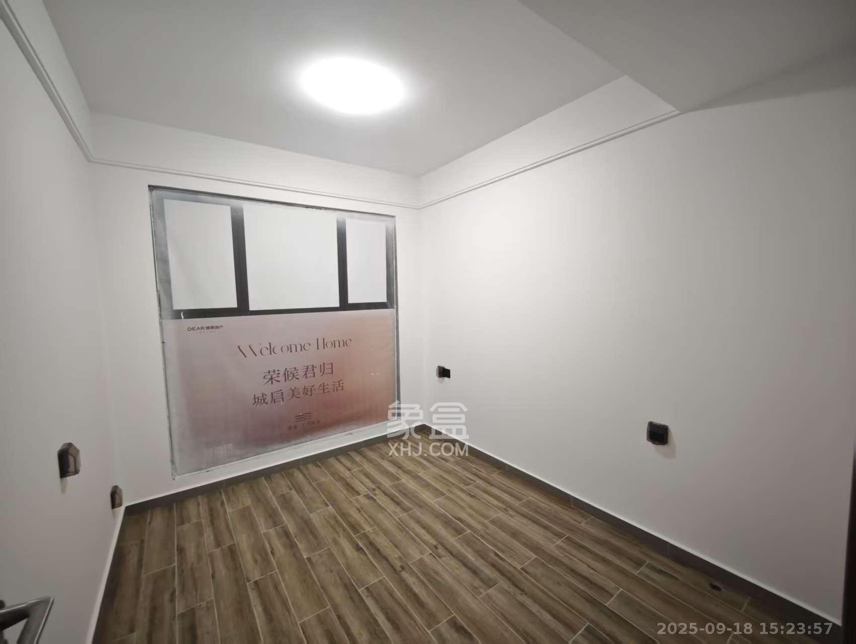 德奥上河城章  4室2厅2卫    4500.0元/月室内图