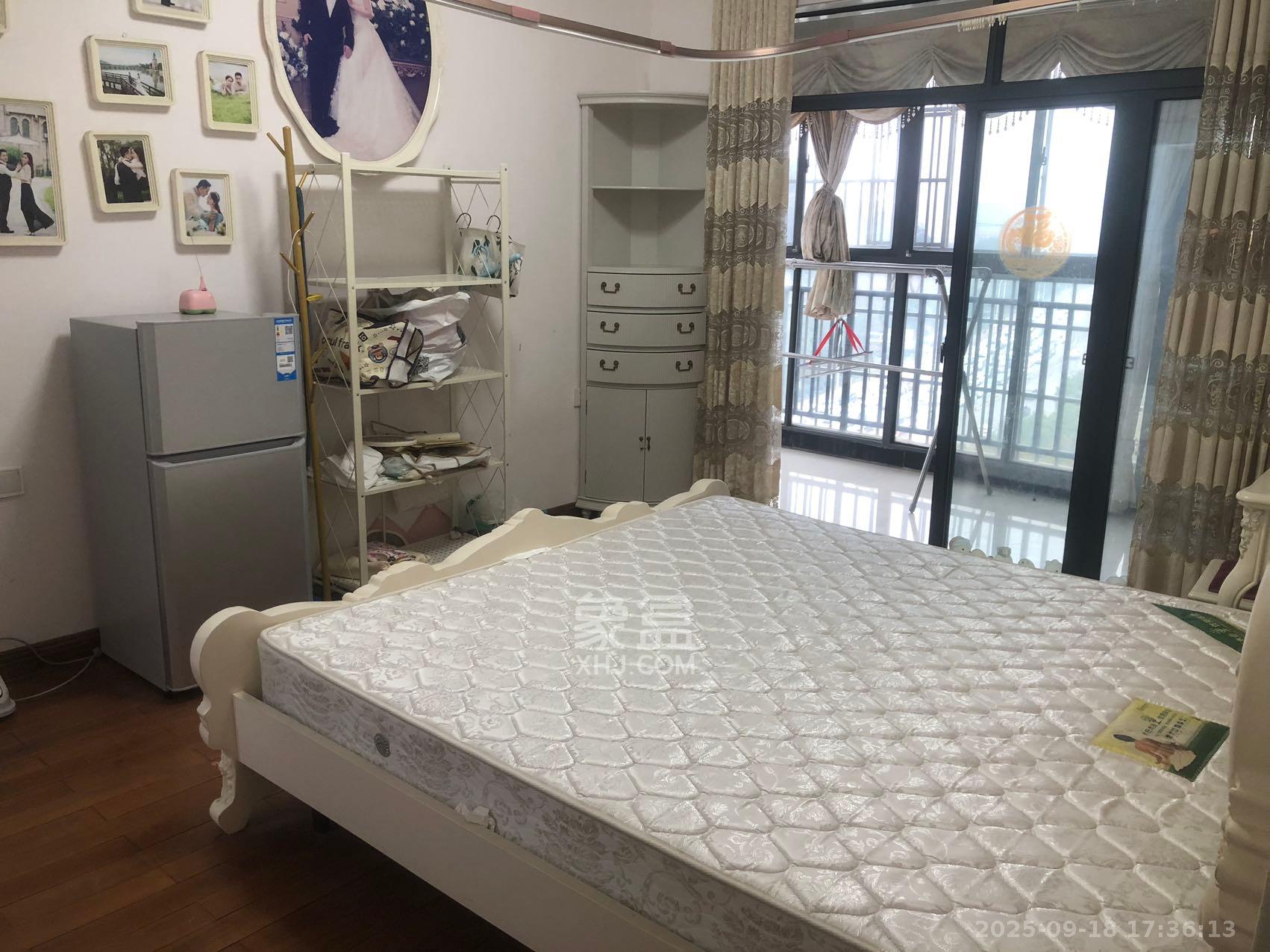 世纪桃花苑 4室2厅2卫 2650.0元/月 世纪桃花苑 4室2厅2卫 2650.0元/月室内图