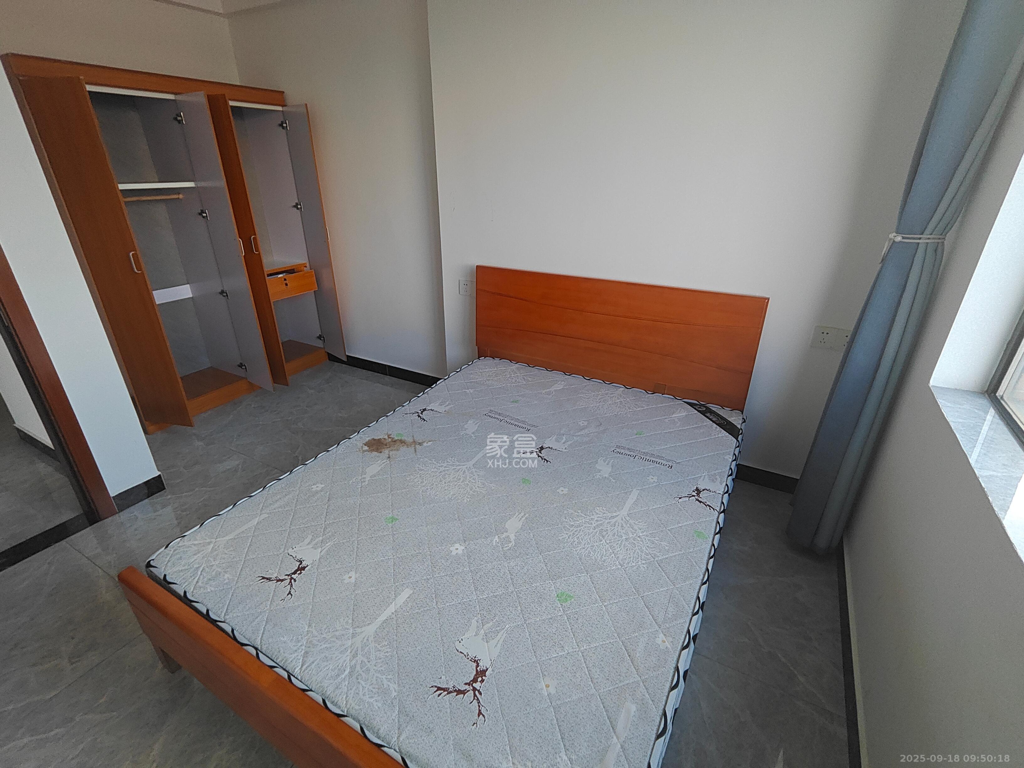 中一九骏（枫桥苑）  4室1厅2卫    4000.0元/月室内图