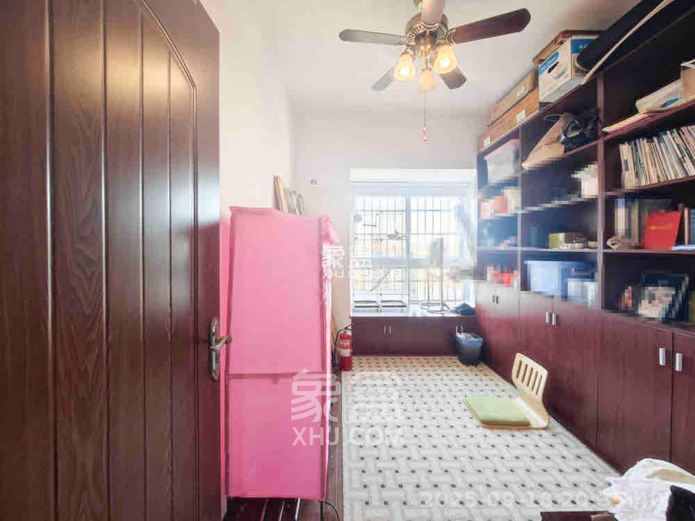 湘府十城(汇财御景湾新寓,汇财国际) 4室2厅2卫 2700.0元/月 湘府十城(汇财御景湾新寓,汇财国际) 4室2厅2卫 2700.0元/月室内图