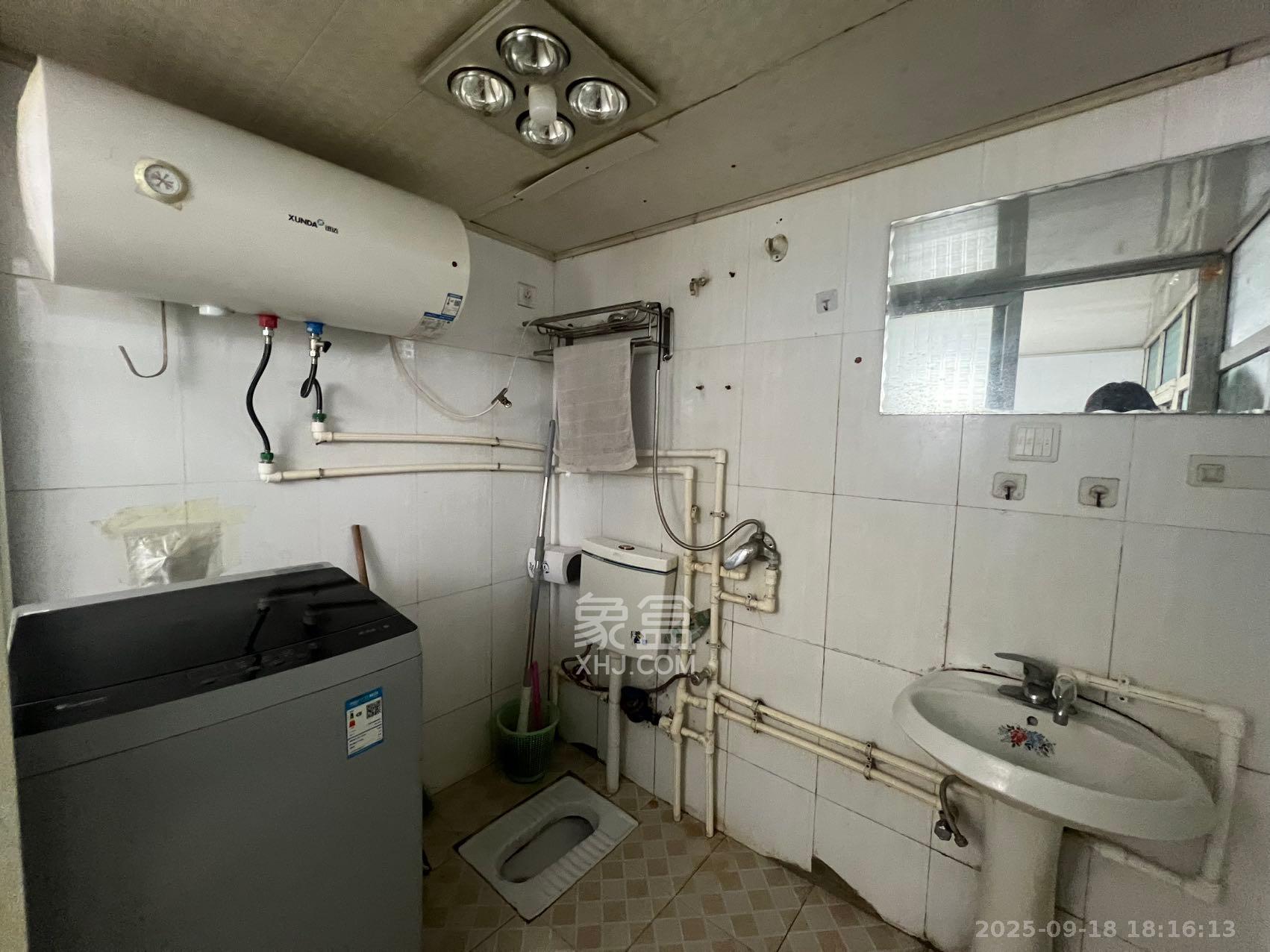 洞井商贸城  2室1厅1卫    1000.0元/月室内图