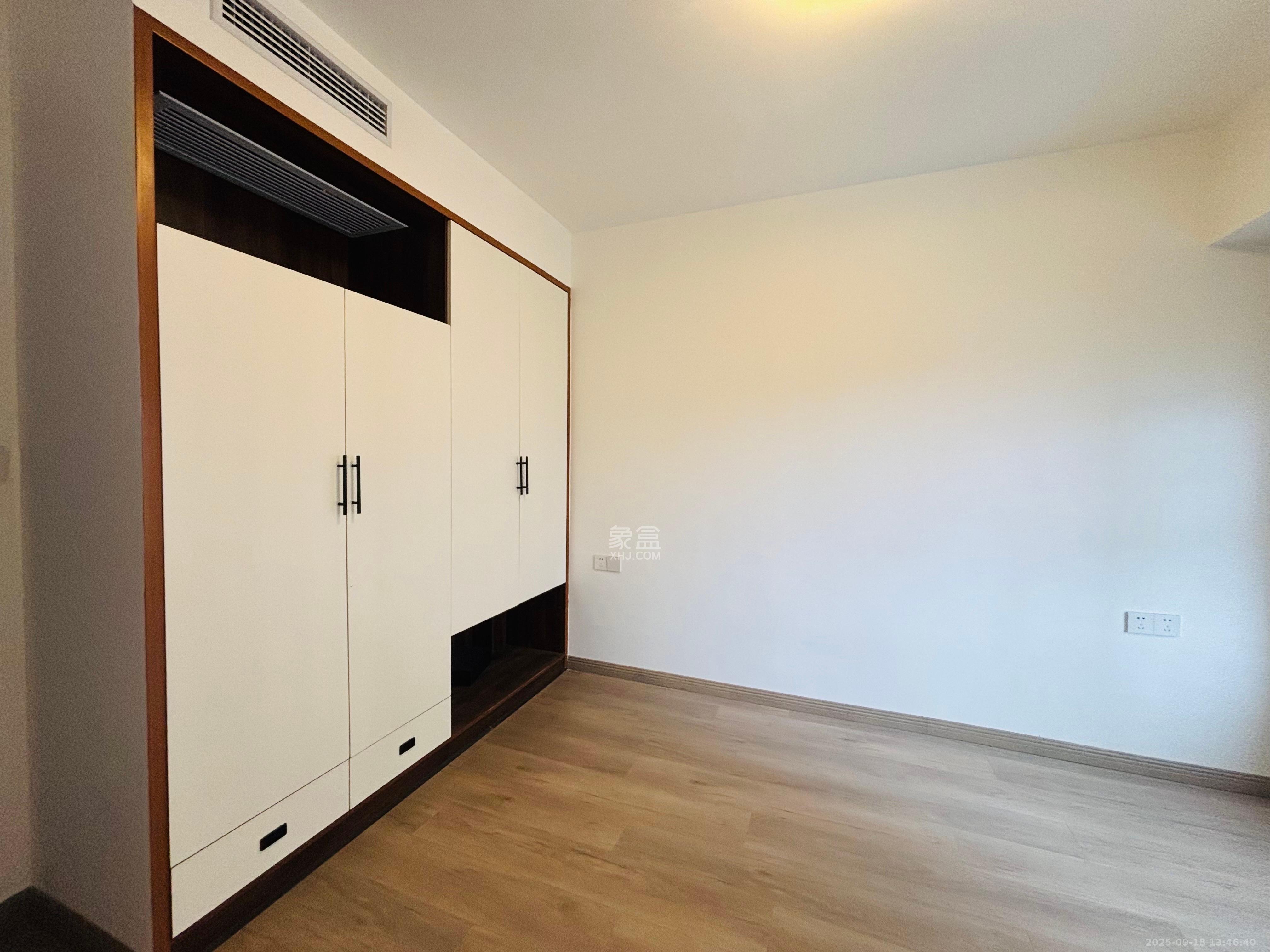 梅溪正荣府 4室2厅2卫 3700.00元/月 梅溪正荣府 4室2厅2卫 3700.00元/月室内图