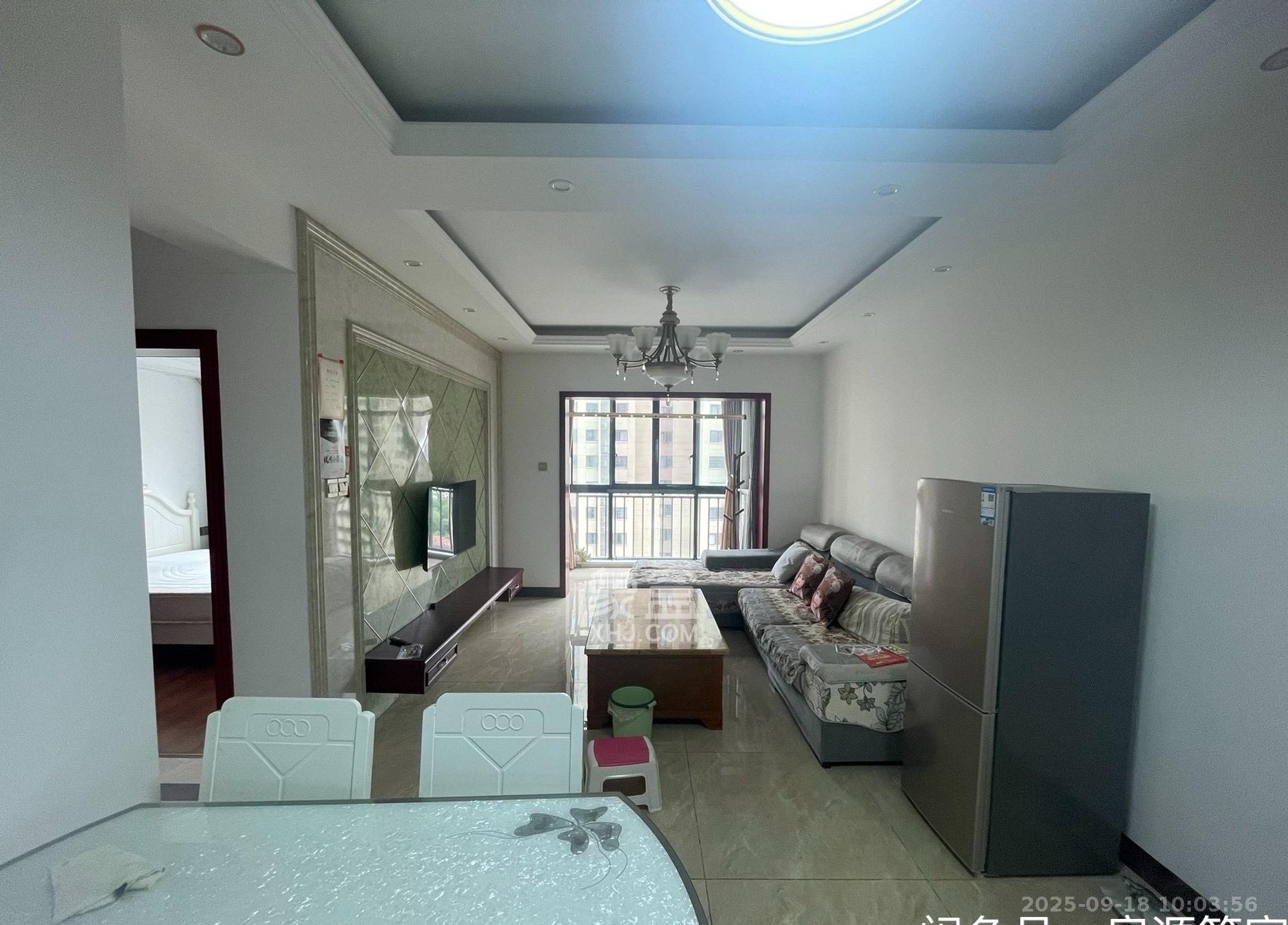 华润置地广场二期 3室2厅2卫 2400.0元/月 华润置地广场二期 3室2厅2卫 2400.0元/月室内图