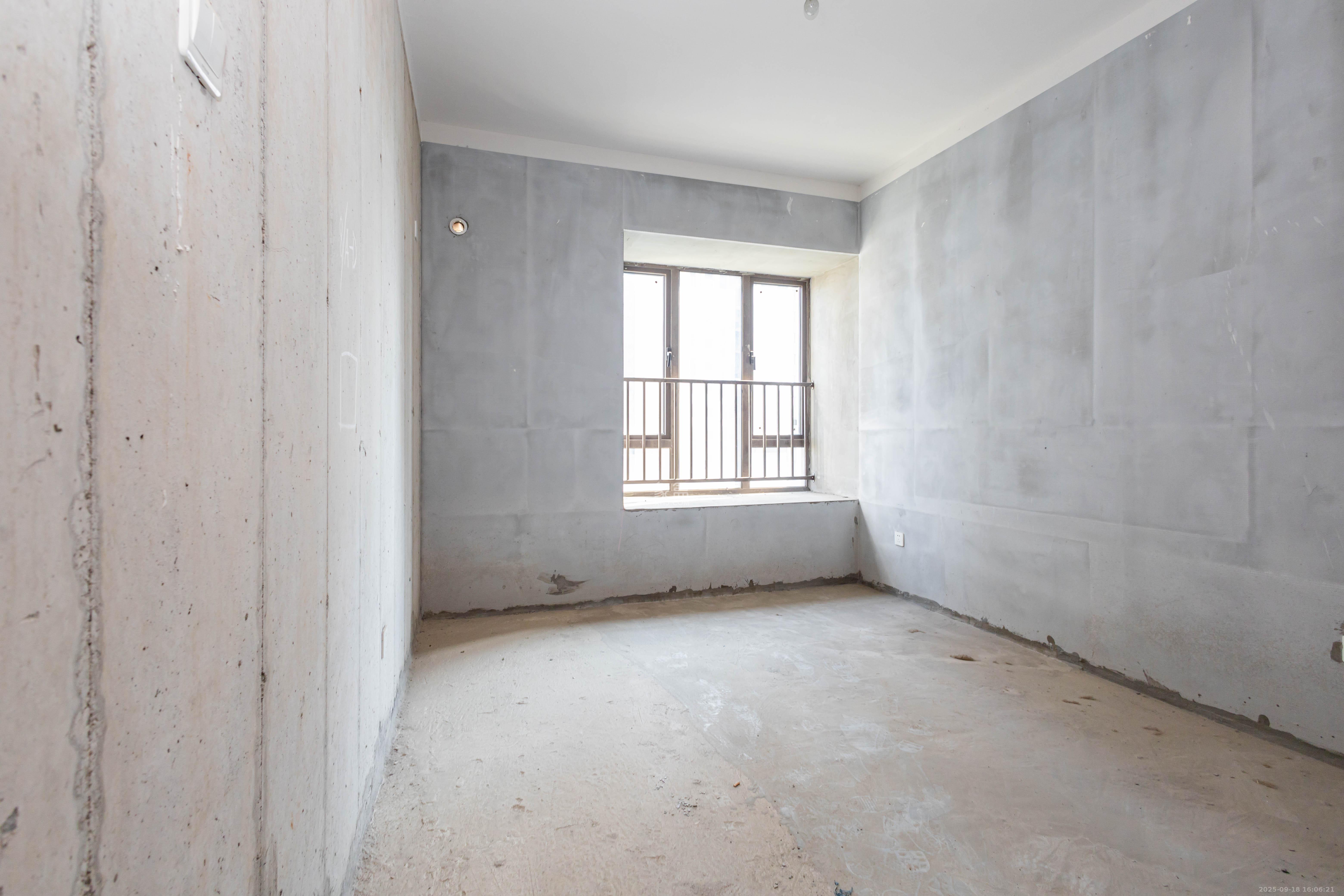 湘域芯城一期  3室2厅2卫    88.0万卧室