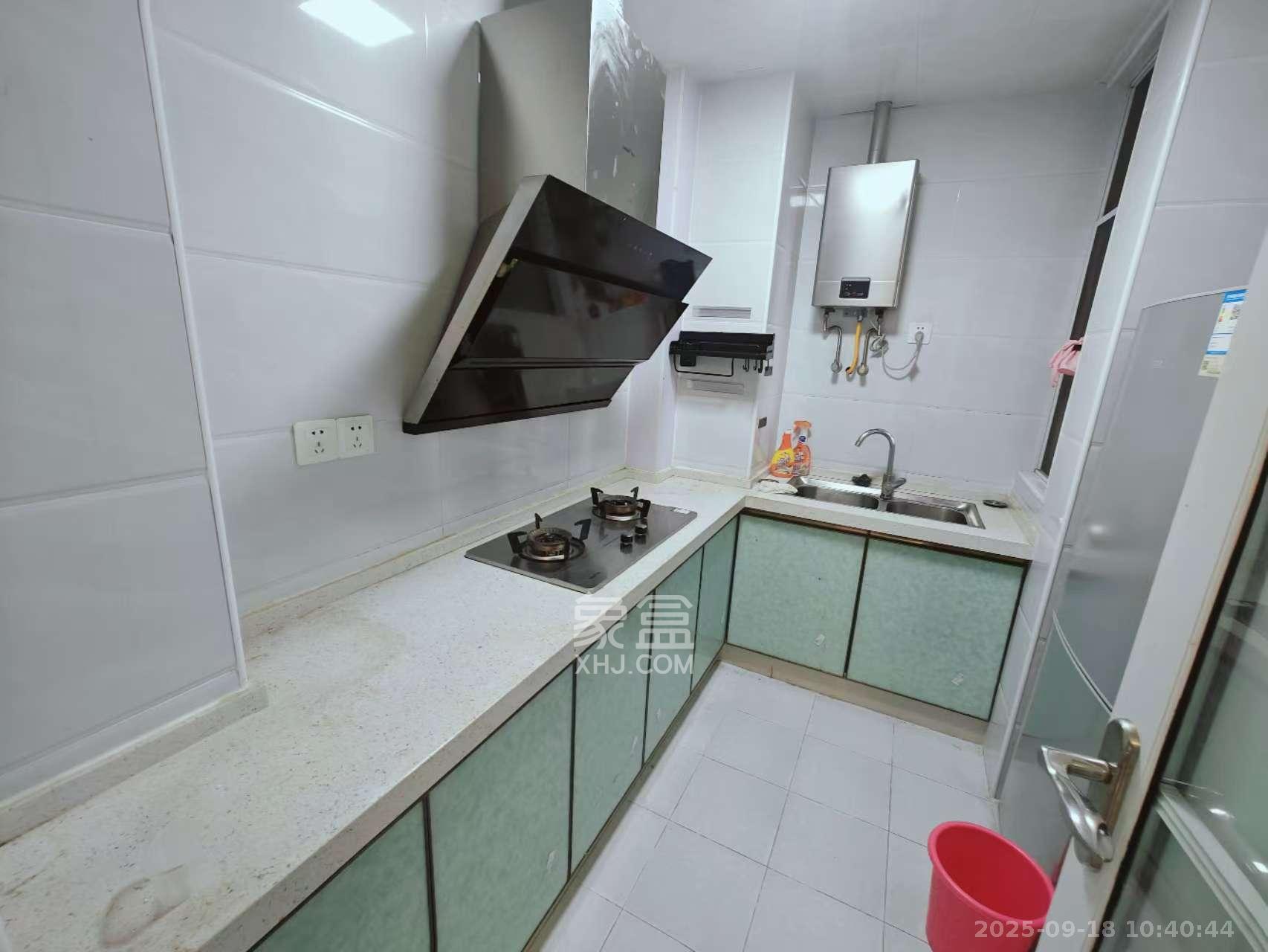 金地格林公馆  2室1厅1卫    2500.0元/月室内图