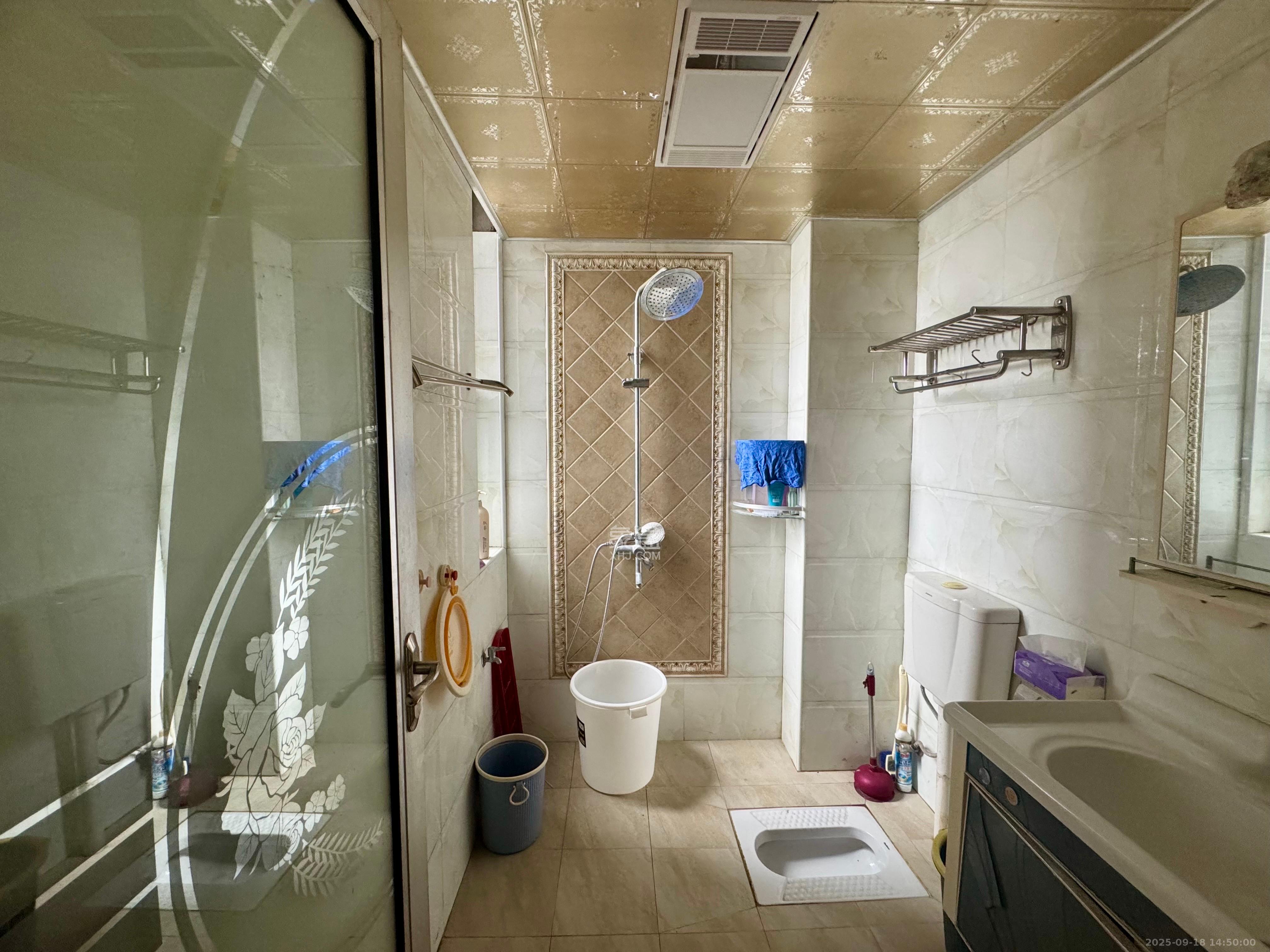 正东佳源 2室1厅1卫 1300.0元/月 正东佳源 2室1厅1卫 1300.0元/月室内图