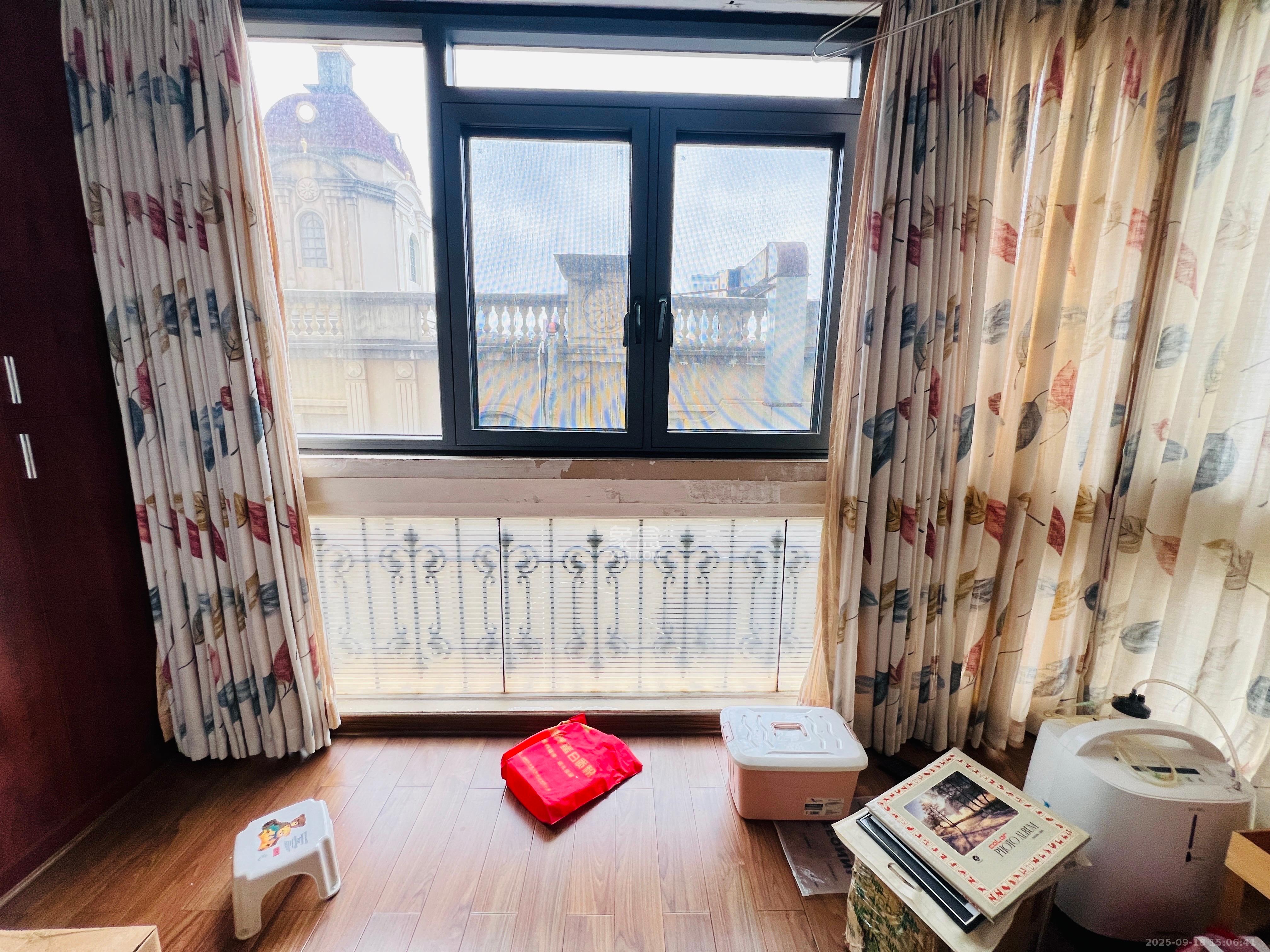 世嘉国际华城  2室2厅1卫    2500.0元/月室内图