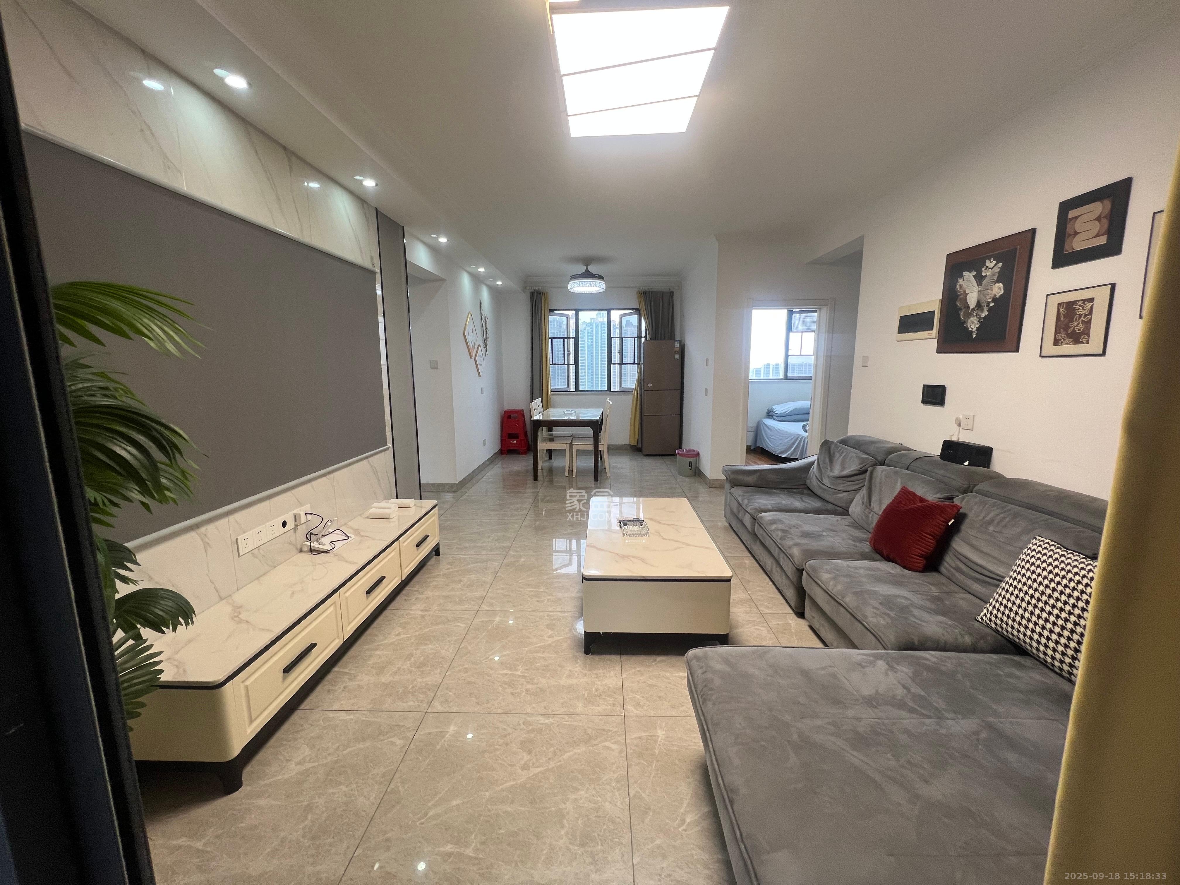 深业喜汇 4室2厅2卫 3200.0元/月 深业喜汇 4室2厅2卫 3200.0元/月室内图