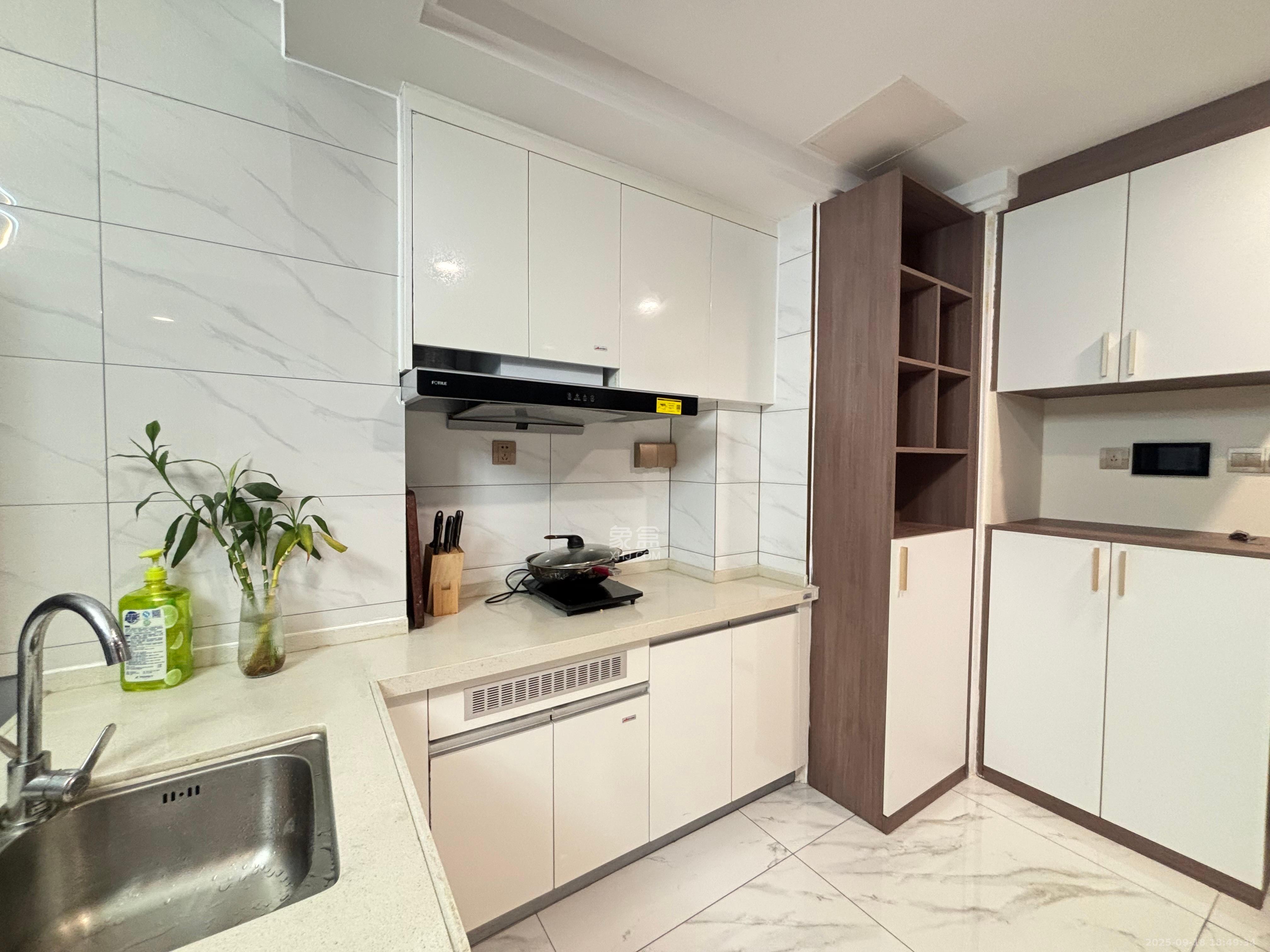 碧桂园城市之光   76.0㎡      2800.0元/月室内图