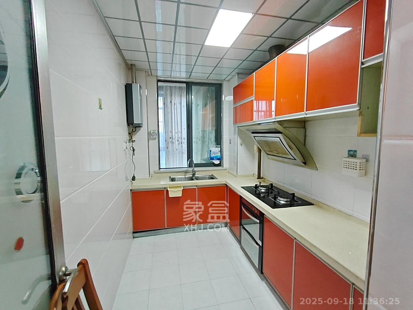 山水嘉园 3室2厅1卫 1600.0元/月 山水嘉园 3室2厅1卫 1600.0元/月室内图