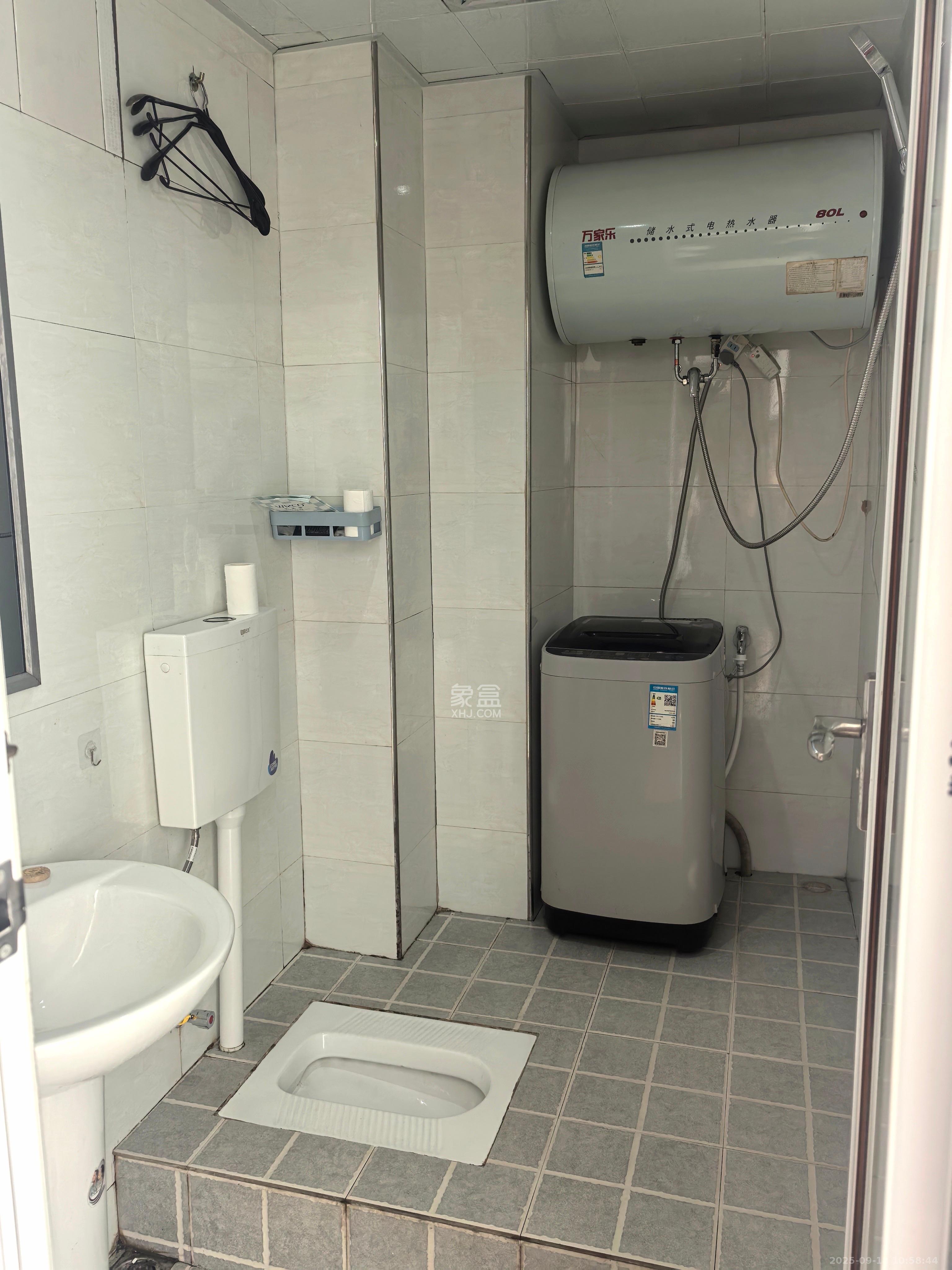 雅第大厦  1室1厅1卫    1800.0元/月室内图