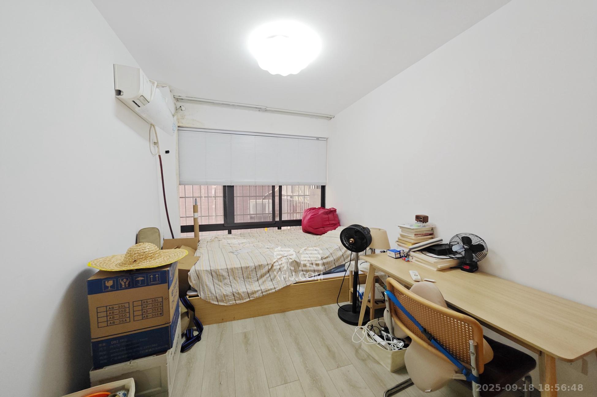 芒果天地(芒果雅苑)  3室2厅1卫    95.8万卧室