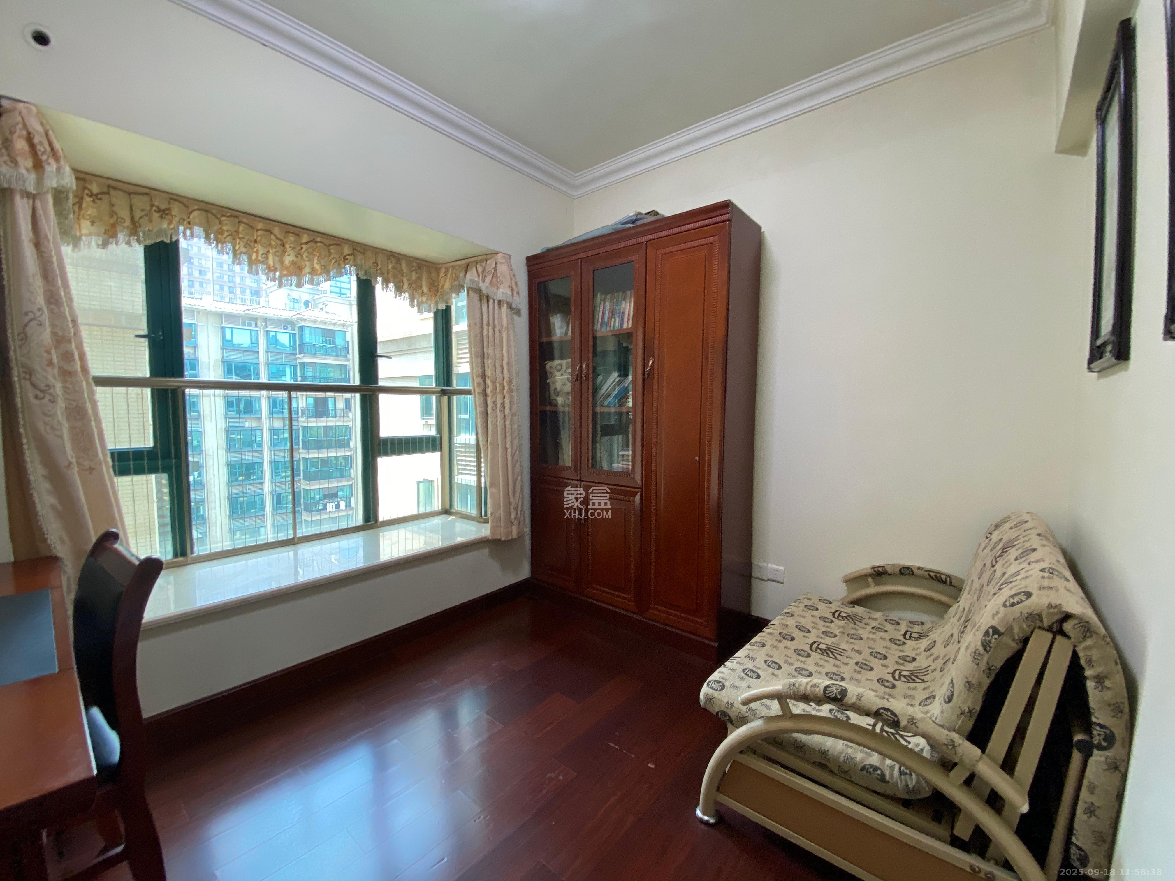 恒大名都  3室2厅2卫    1600.0元/月室内图