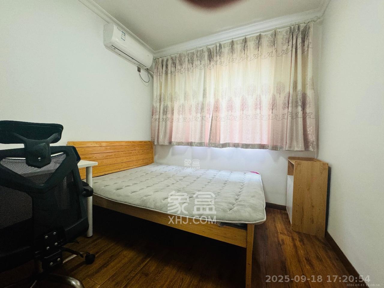 长房云时代 3室2厅1卫 2400.0元/月 长房云时代 3室2厅1卫 2400.0元/月室内图