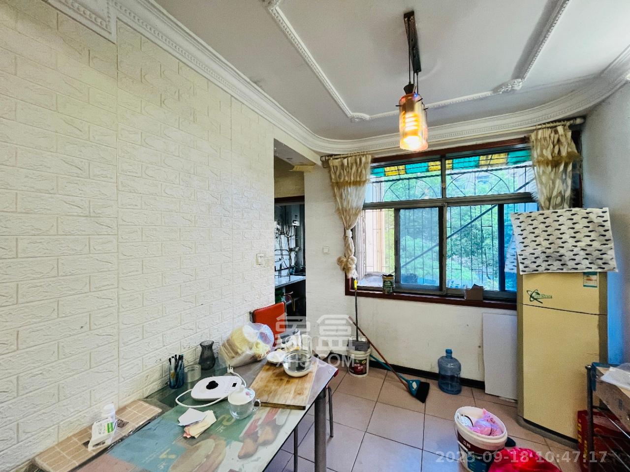 晴佳巷散盘  2室2厅1卫    1600.0元/月室内图