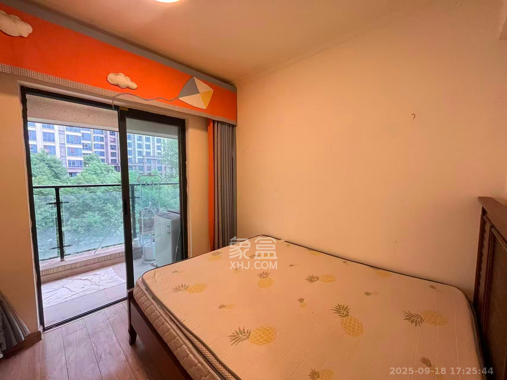 碧桂园南城首府（东宸林海）  3室2厅2卫    2200.0元/月室内图